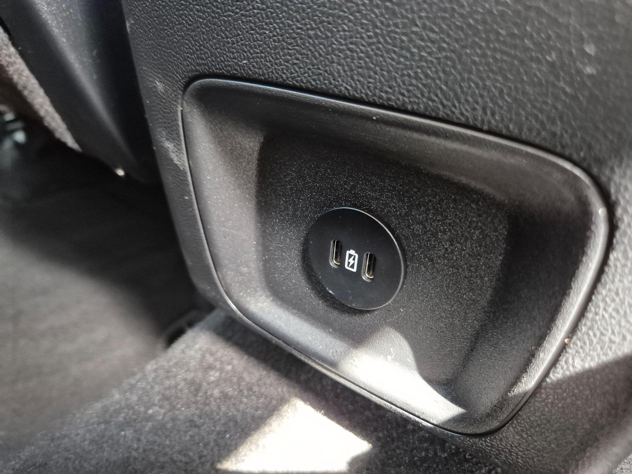 Ford Kuga Image 34