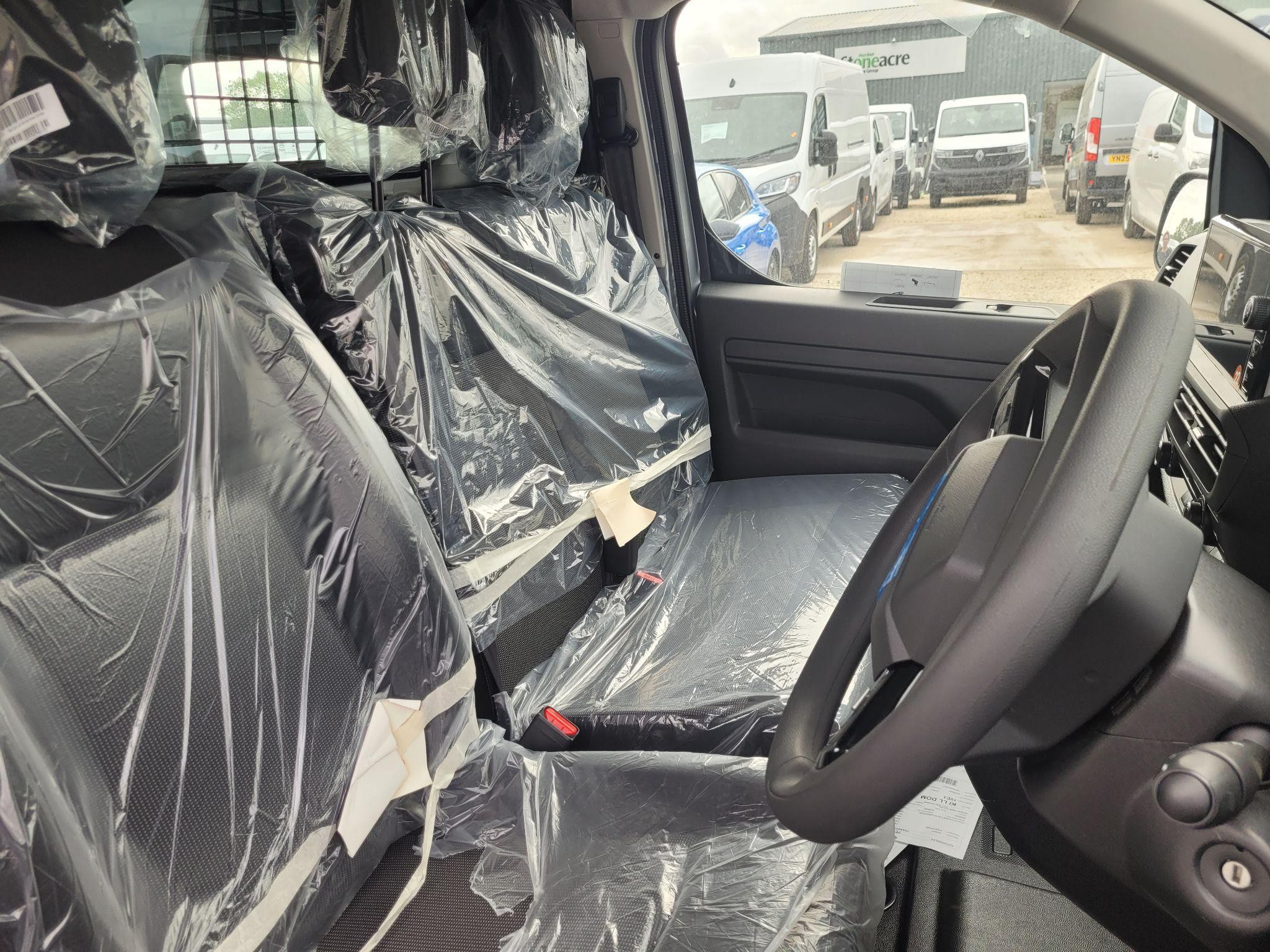 Peugeot Expert Image 8