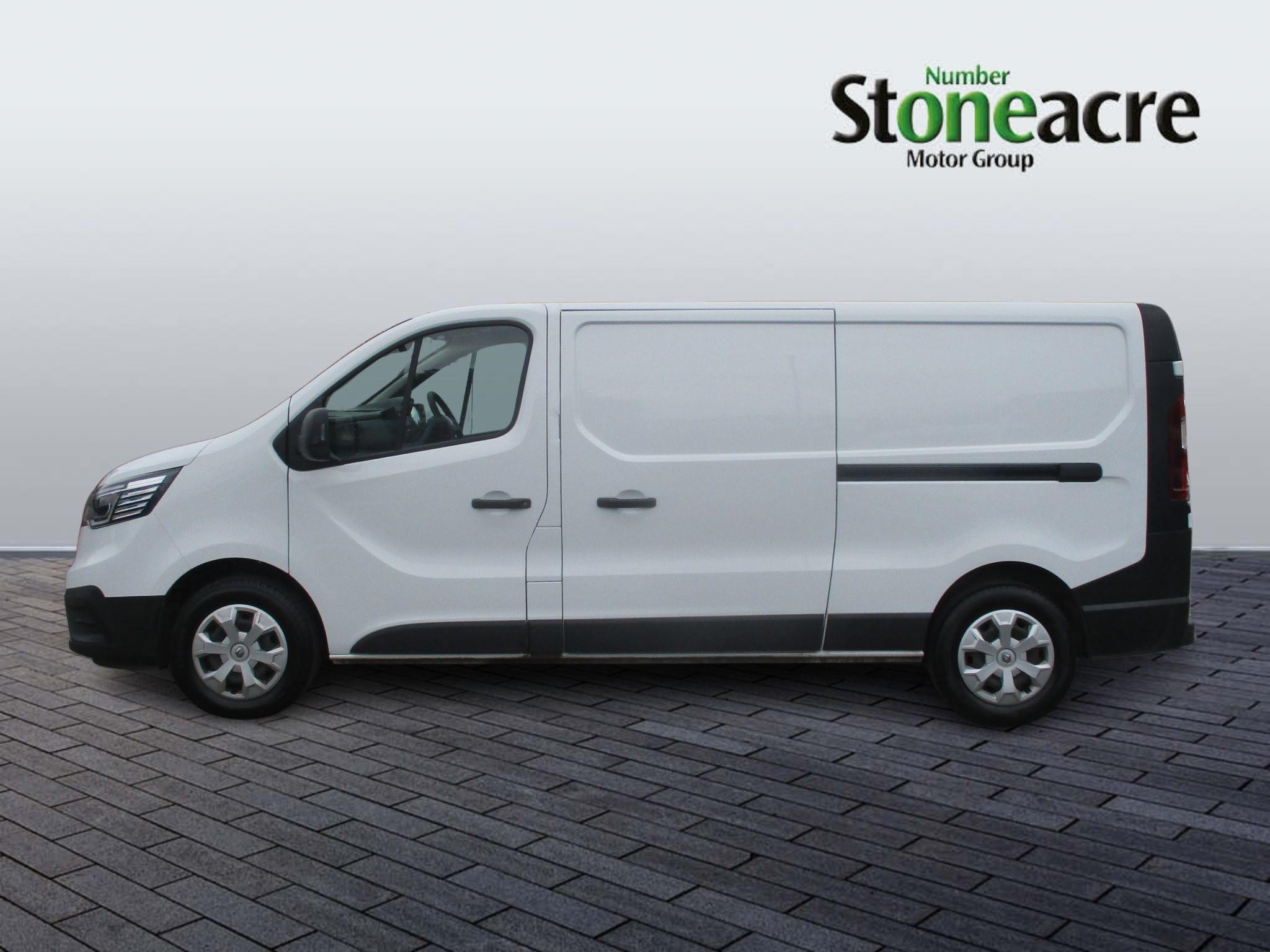 Renault Trafic Image 8