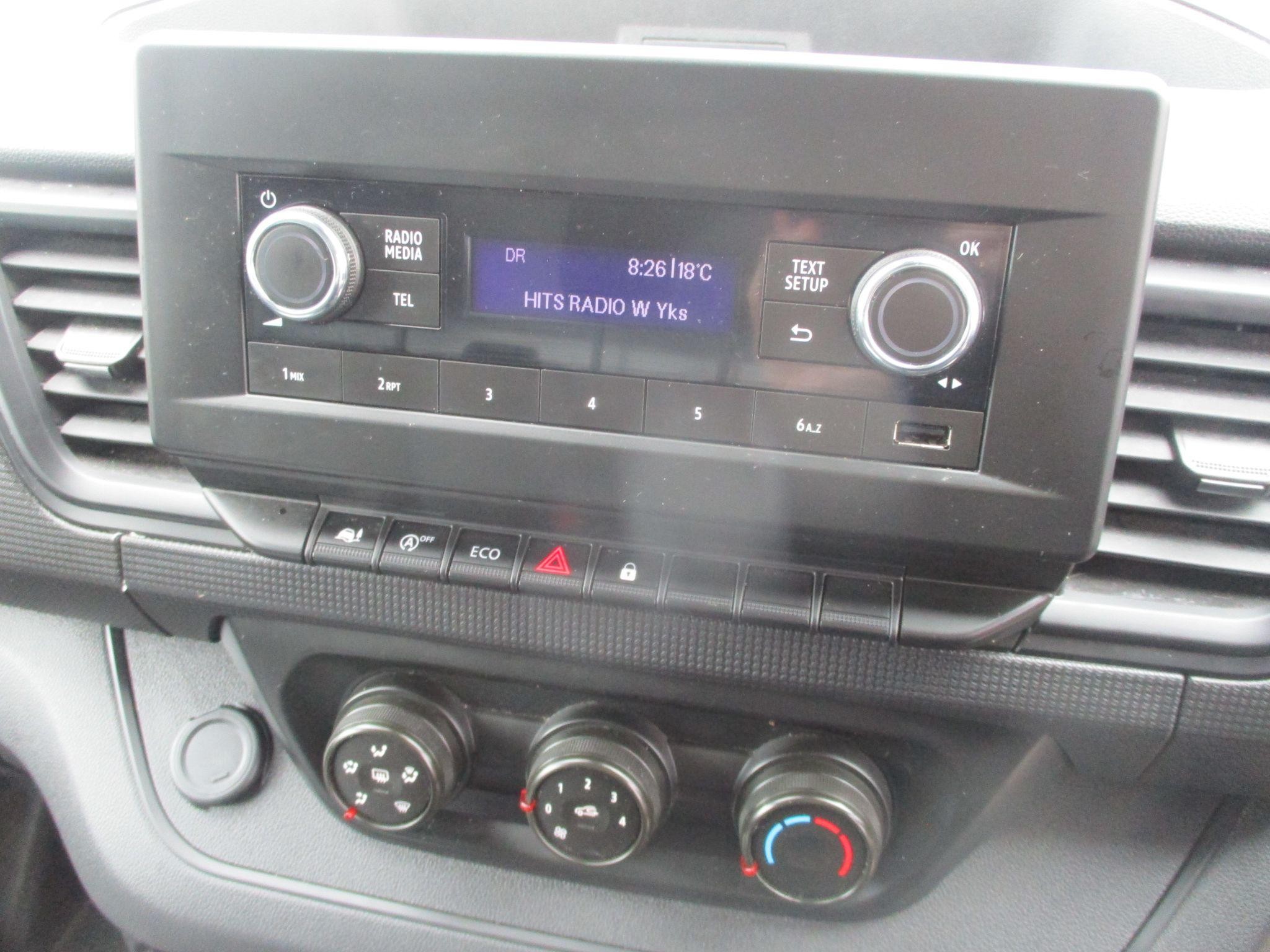 Renault Trafic Image 13