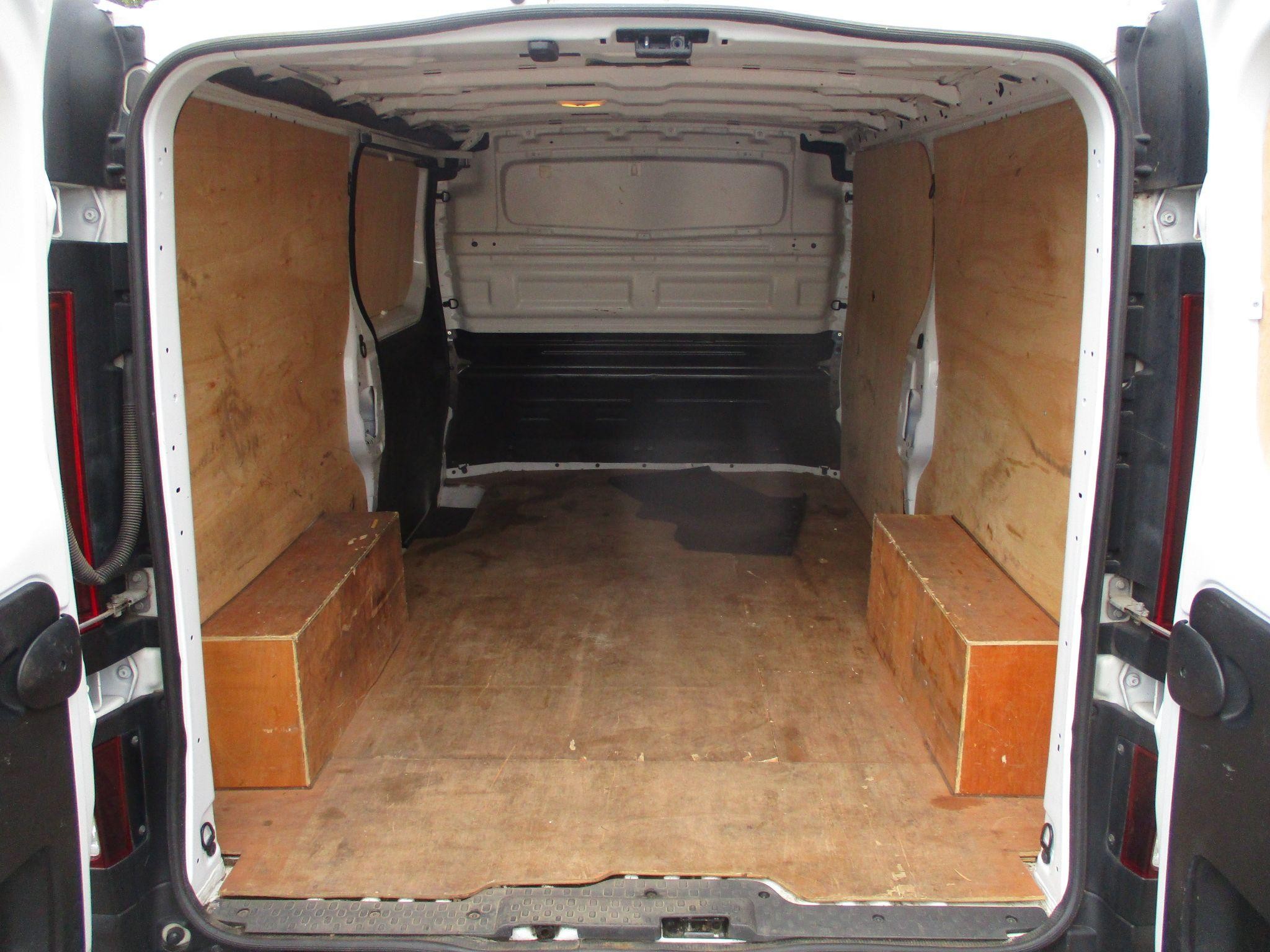 Renault Trafic Image 14