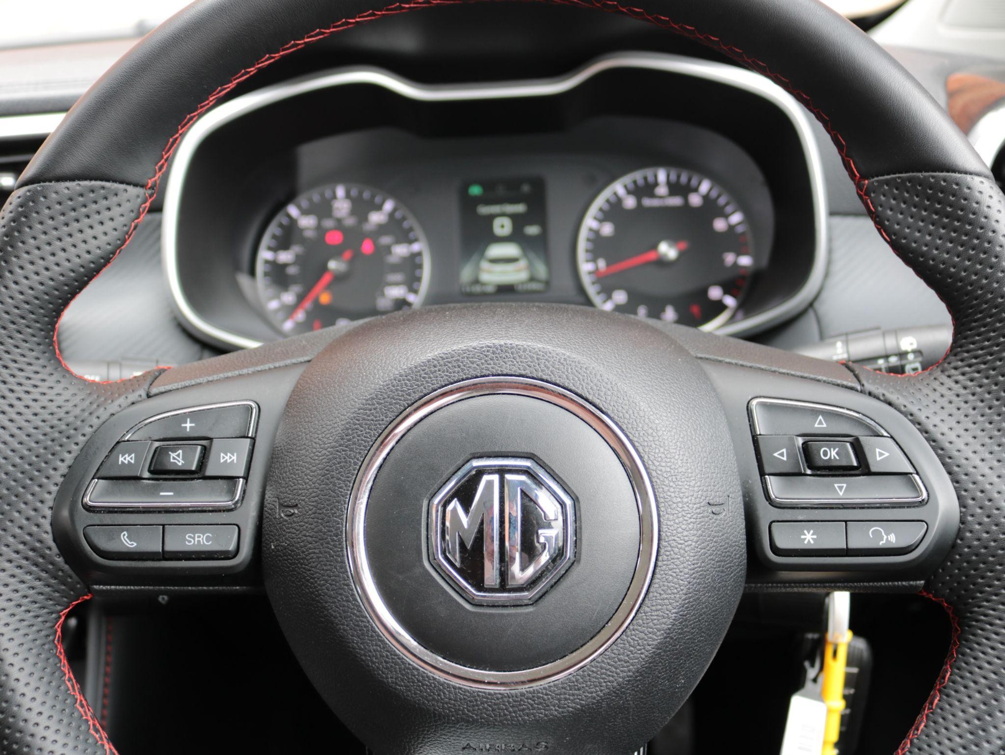 MG ZS Image 15