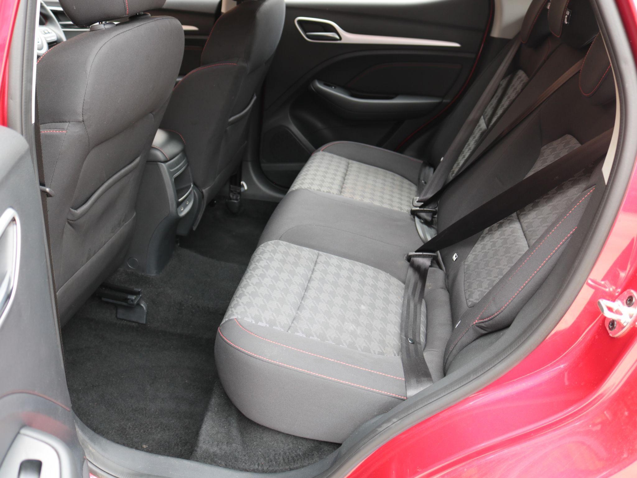 MG ZS Image 21