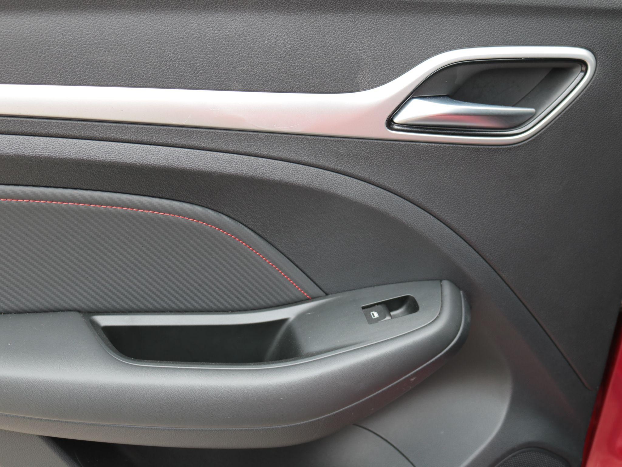 MG ZS Image 22