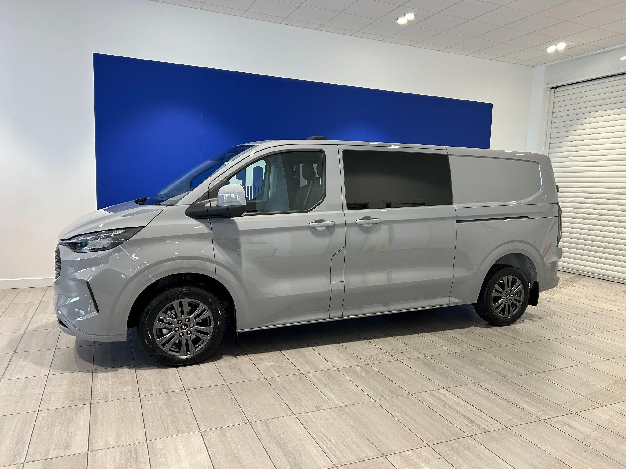 Ford Transit Custom Image 1