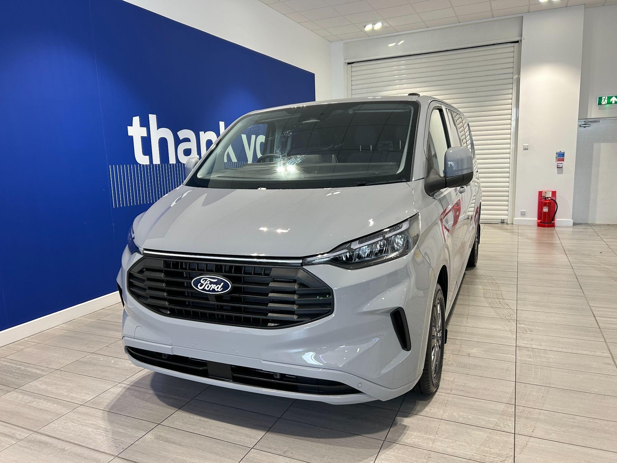 Ford Transit Custom Image 8