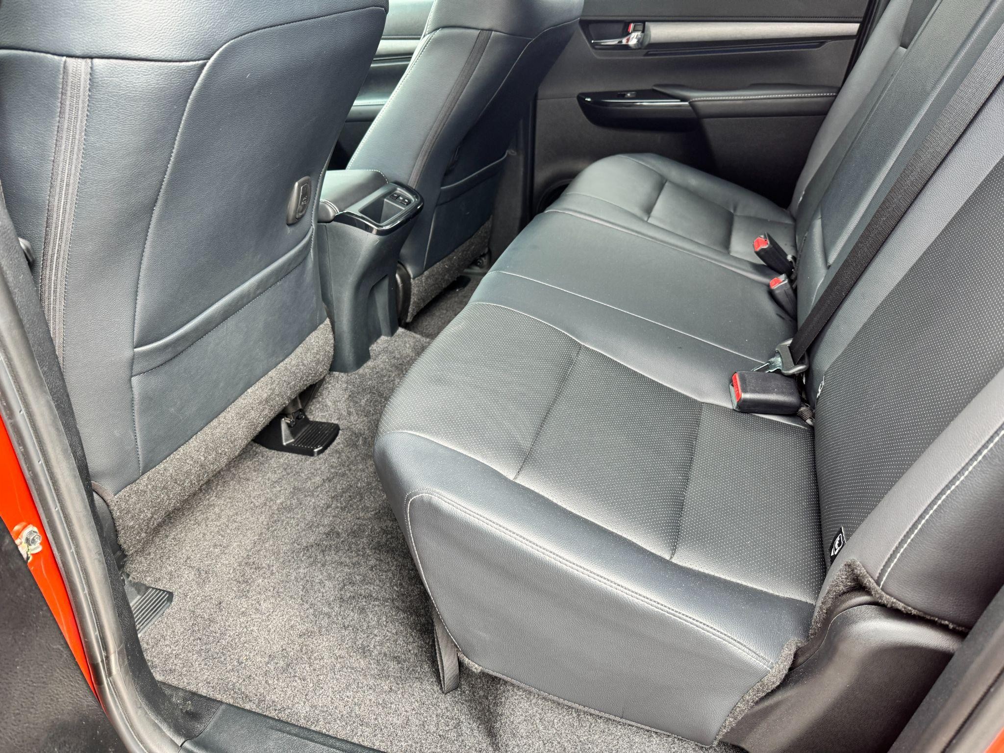 Toyota Hilux Image 15