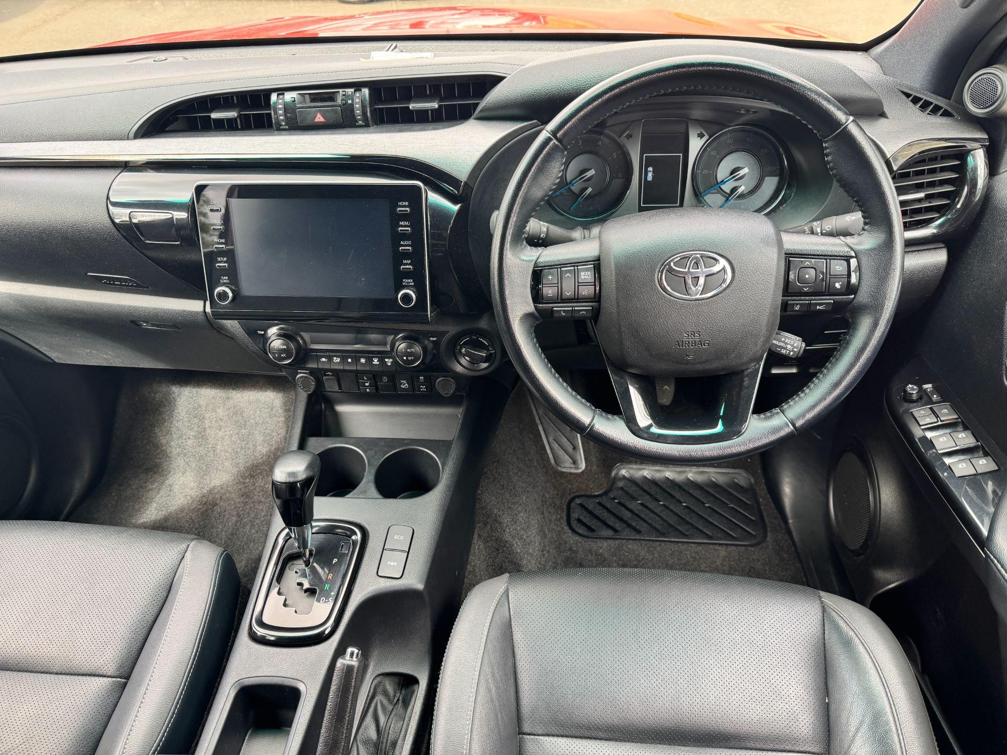 Toyota Hilux Image 17
