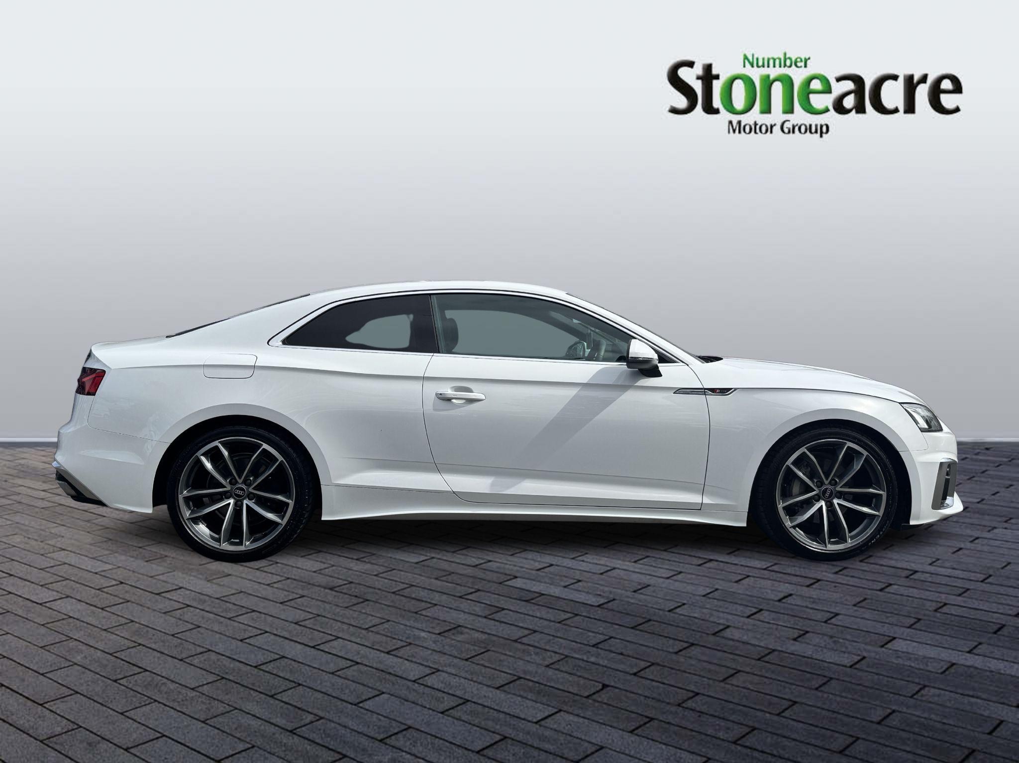 Audi A5 Image 2