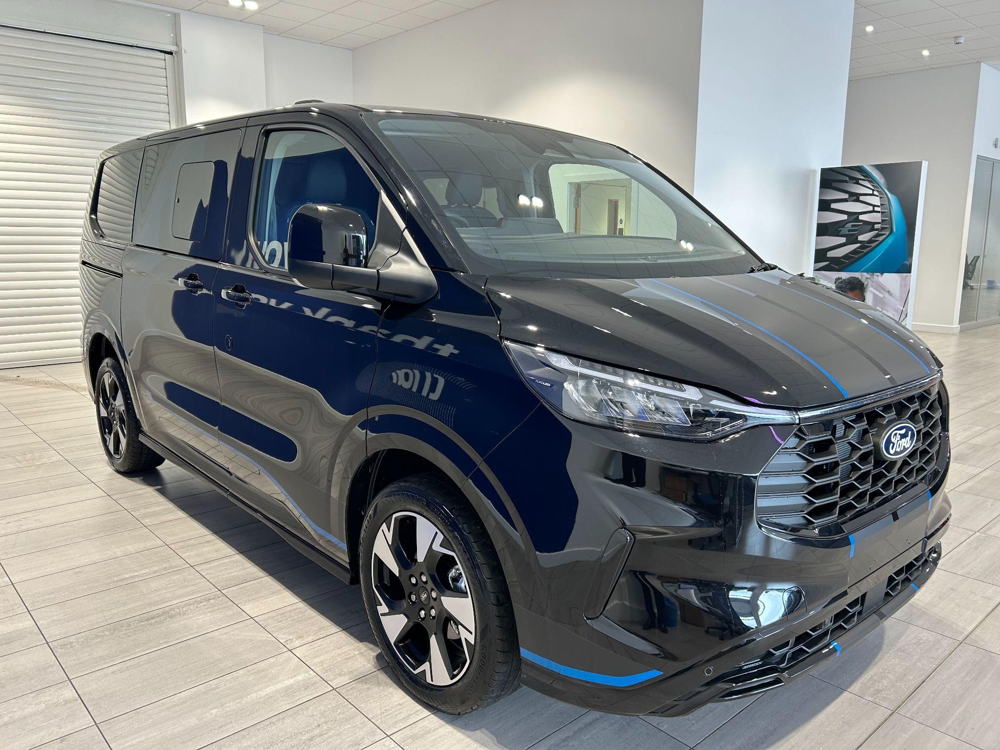 Ford Transit Custom Image 9