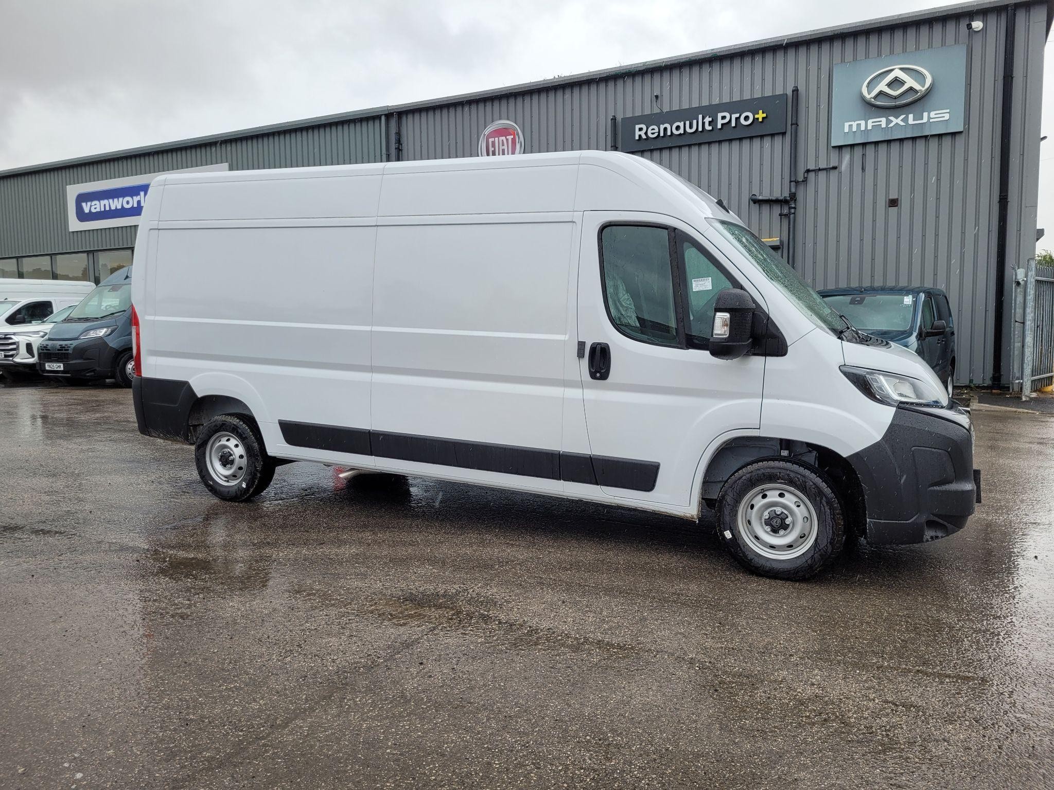 Peugeot Boxer Image 1