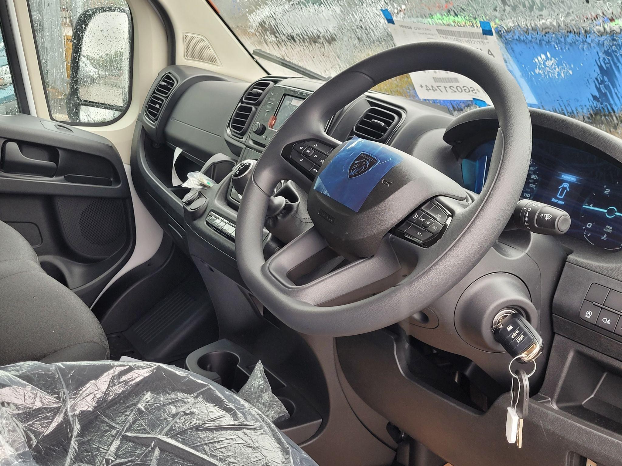 Peugeot Boxer Image 9