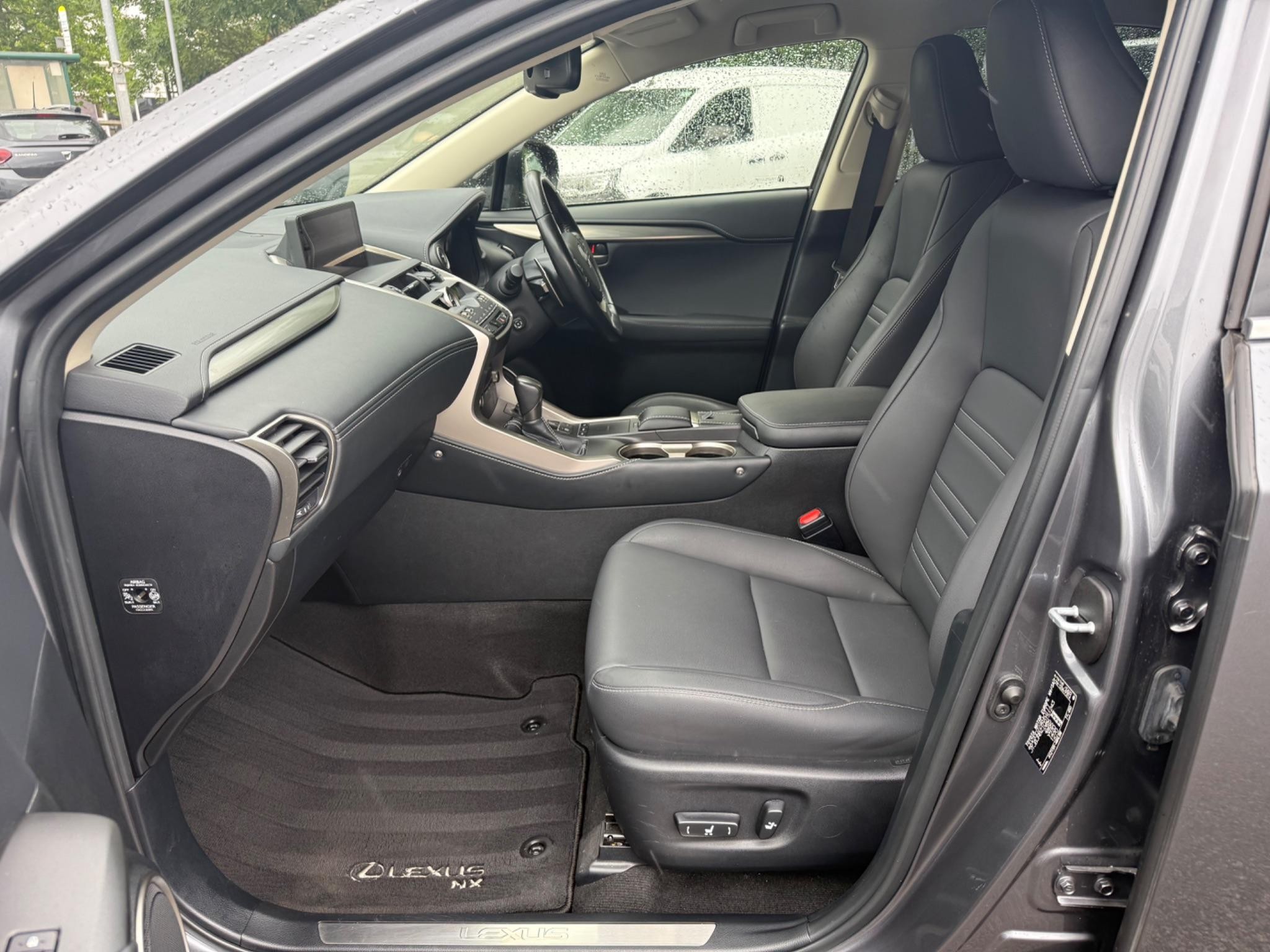 Lexus NX Self-Charging Hybrid Image 19
