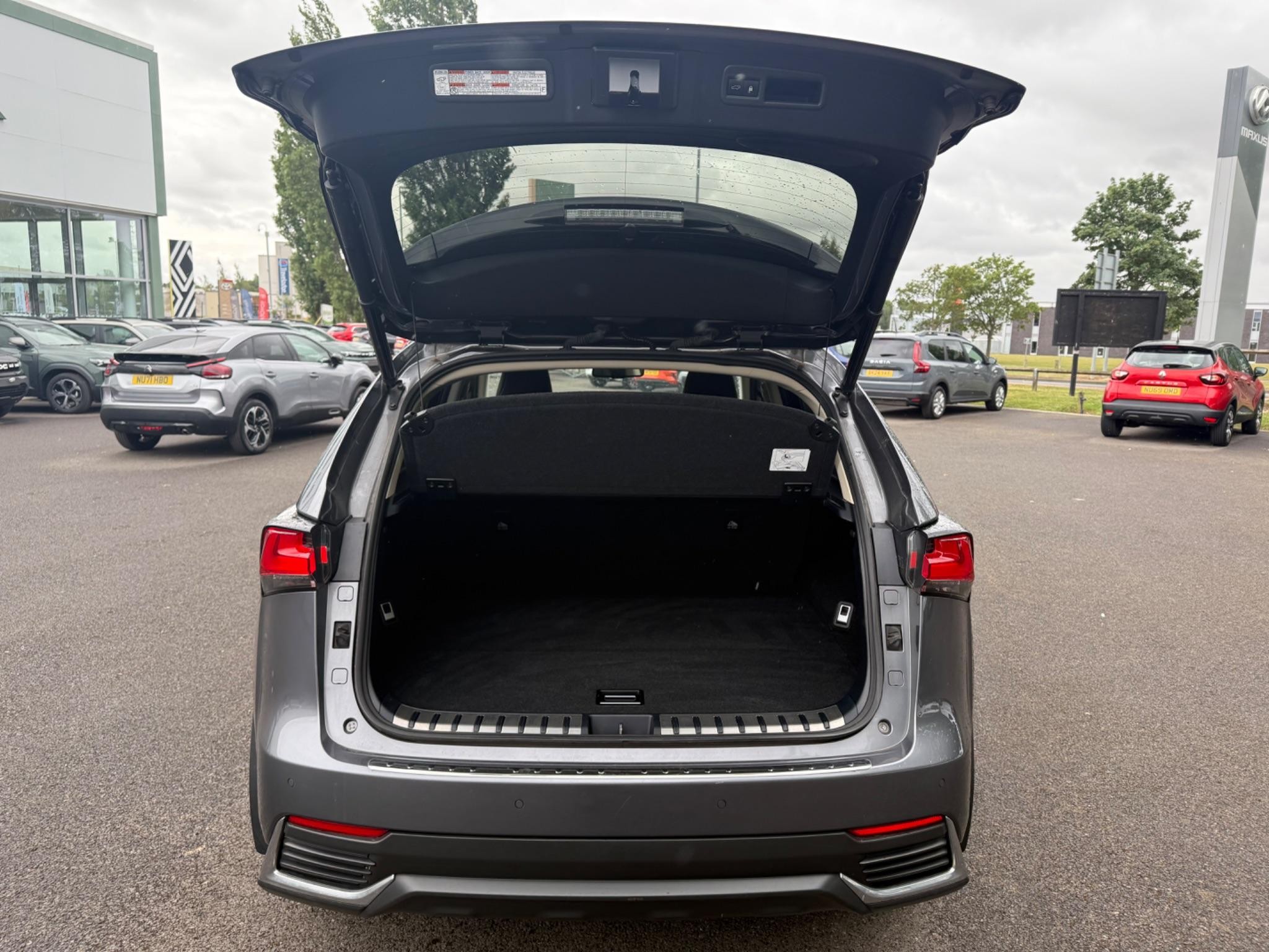 Lexus NX Self-Charging Hybrid Image 21
