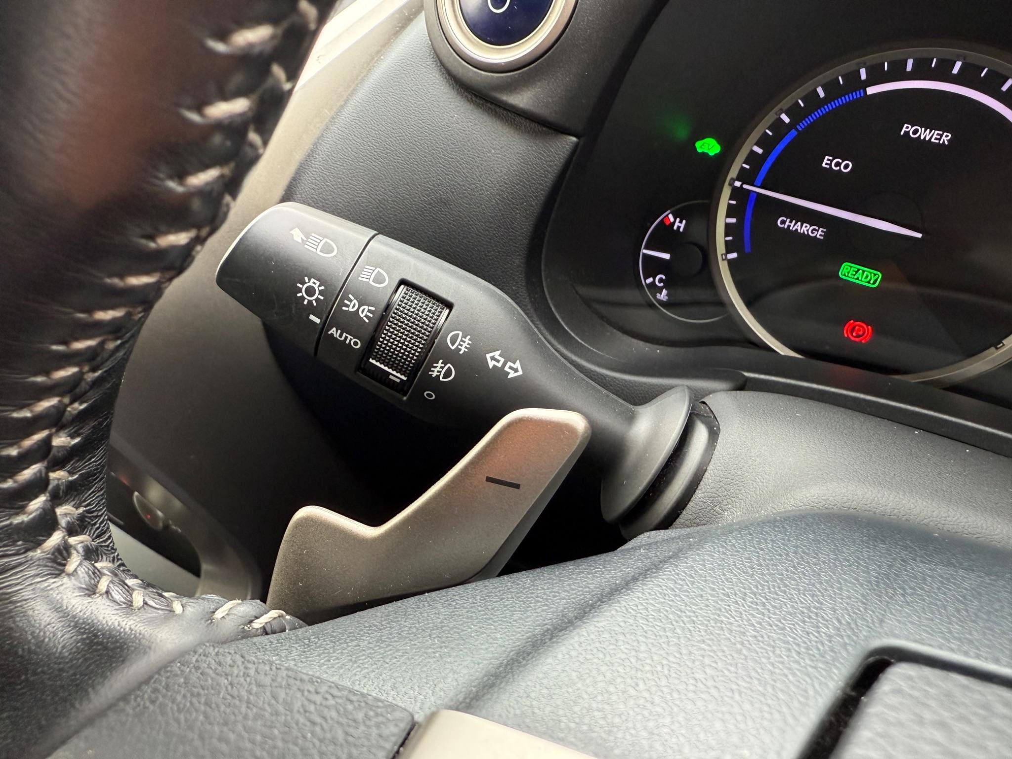 Lexus NX Self-Charging Hybrid Image 35