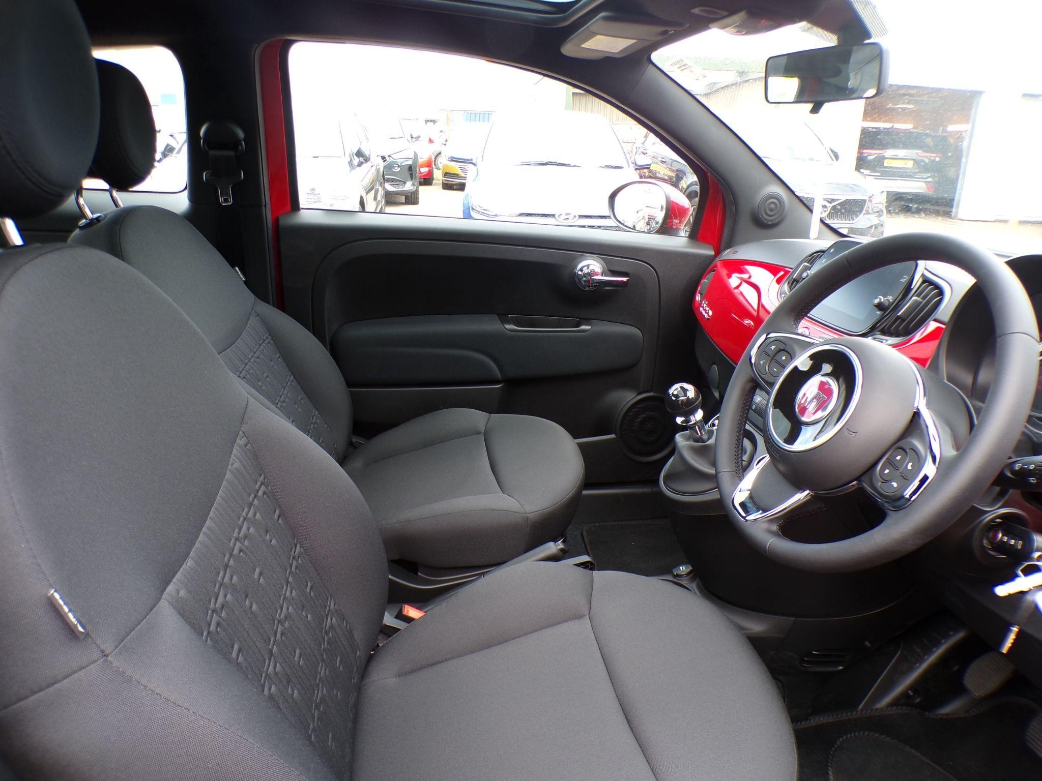 Fiat 500 Hybrid Image 12