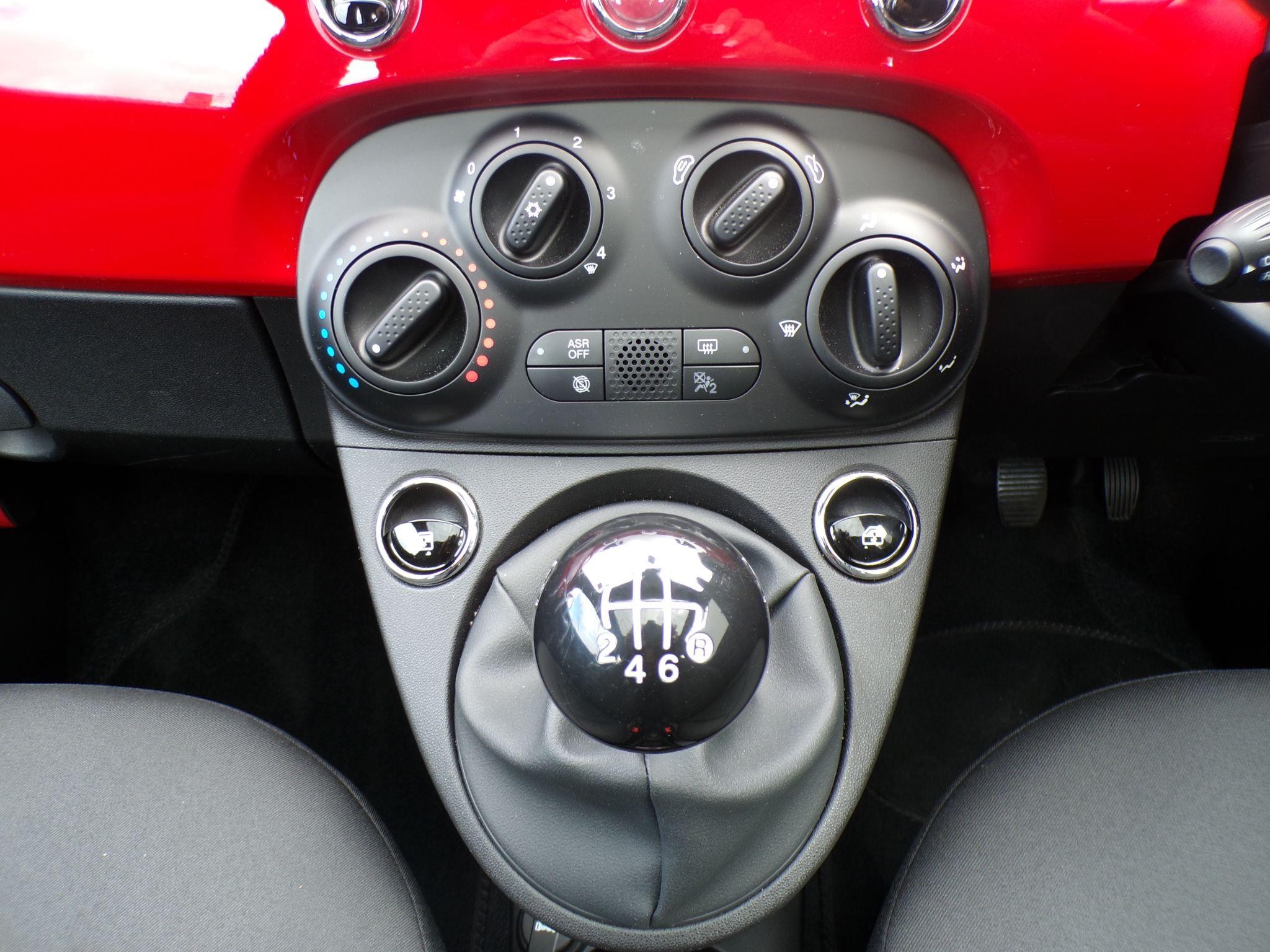 Fiat 500 Hybrid Image 21