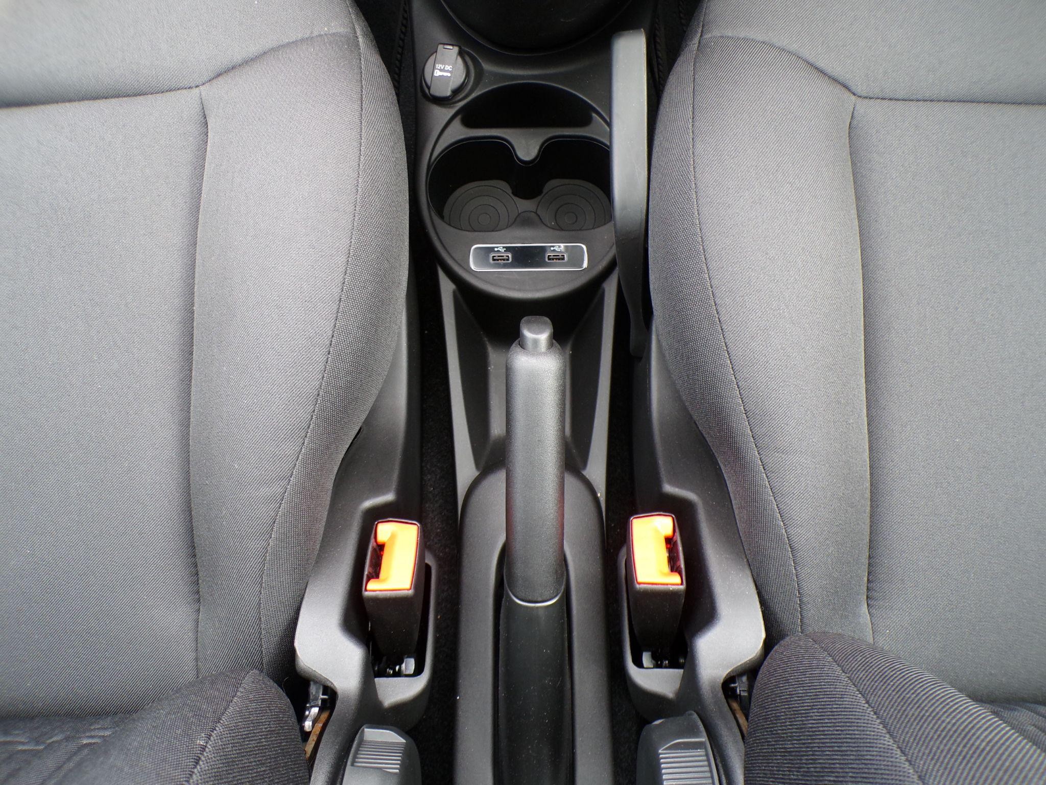 Fiat 500 Hybrid Image 22