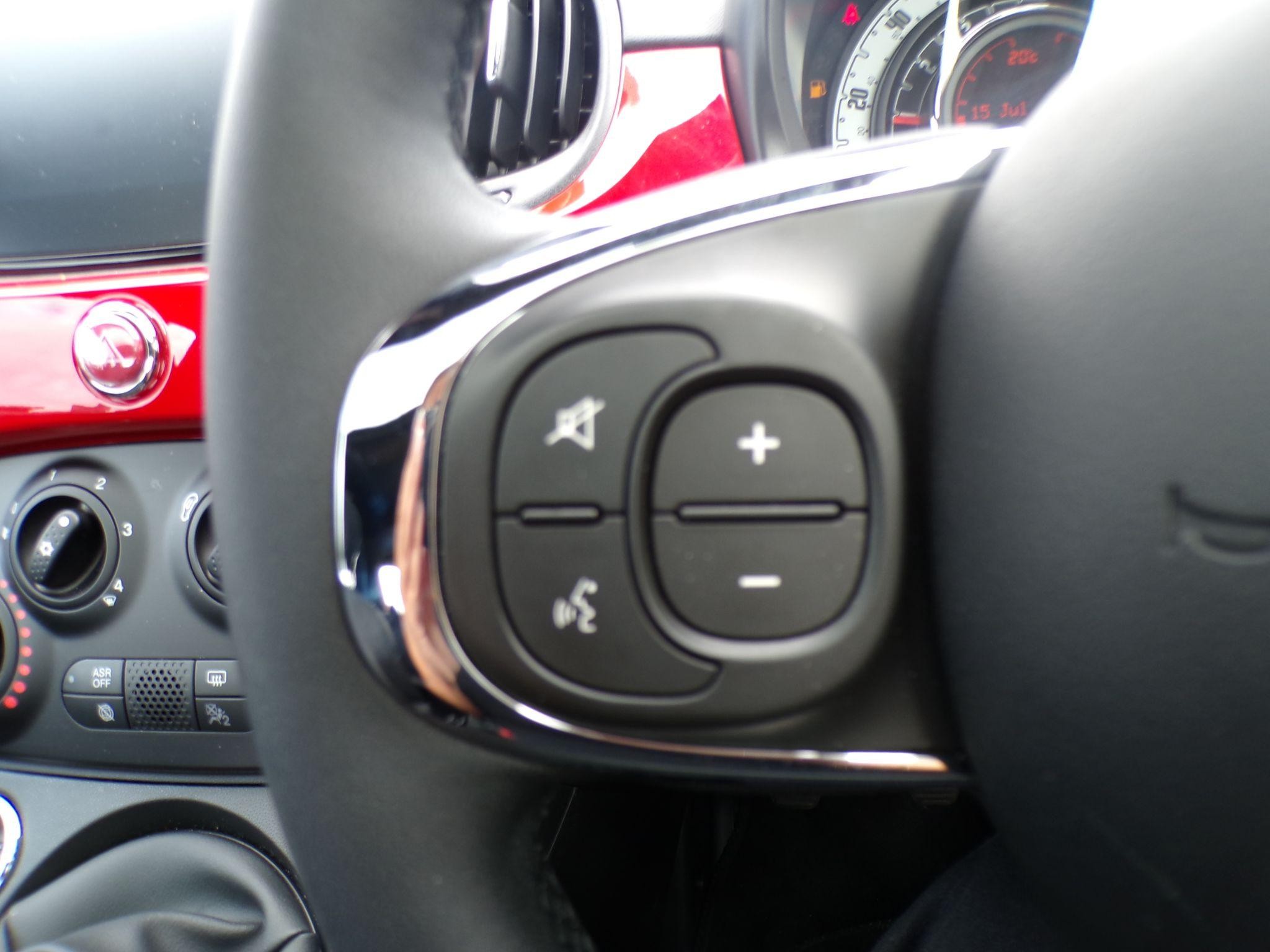 Fiat 500 Hybrid Image 25