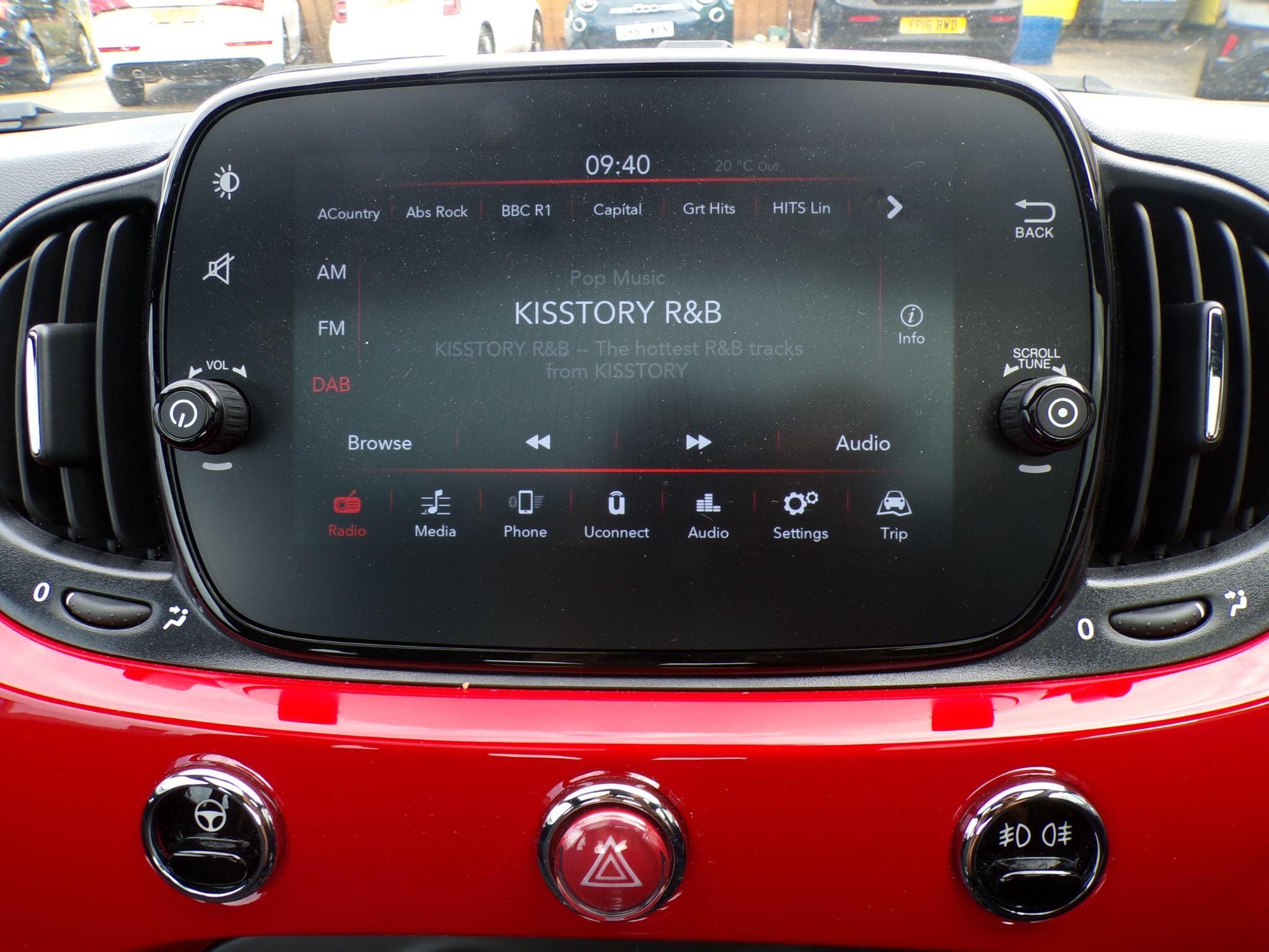 Fiat 500 Hybrid Image 28