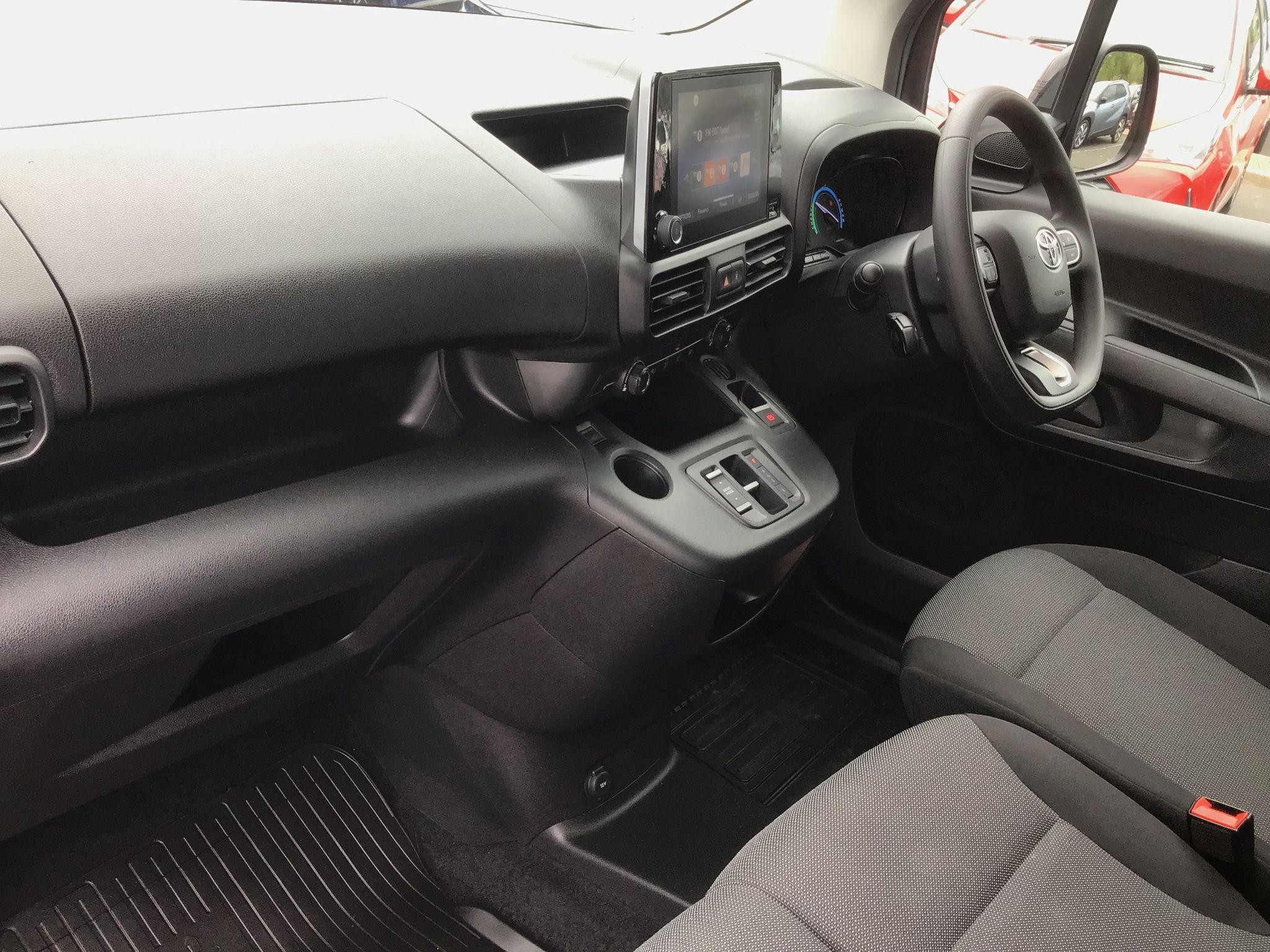 Toyota Proace City Image 14