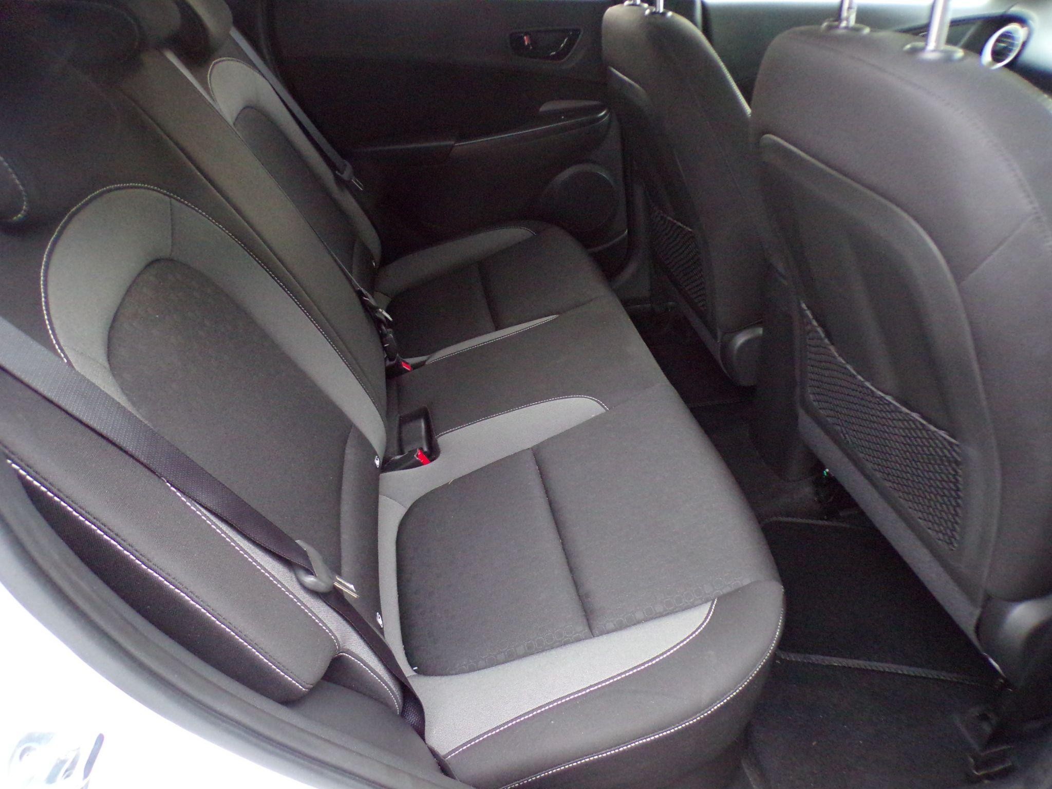 Hyundai KONA Image 14