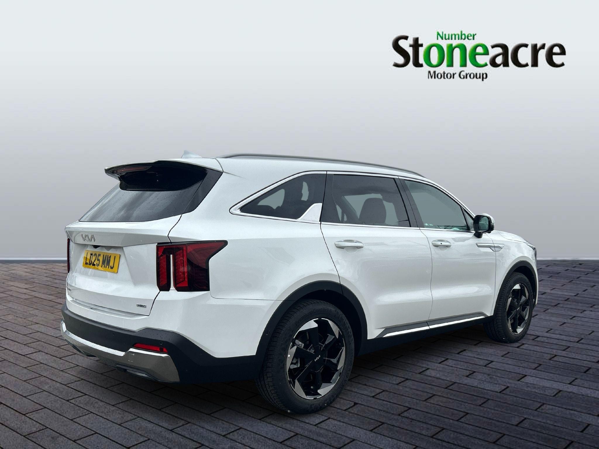 Kia Sorento Image 3