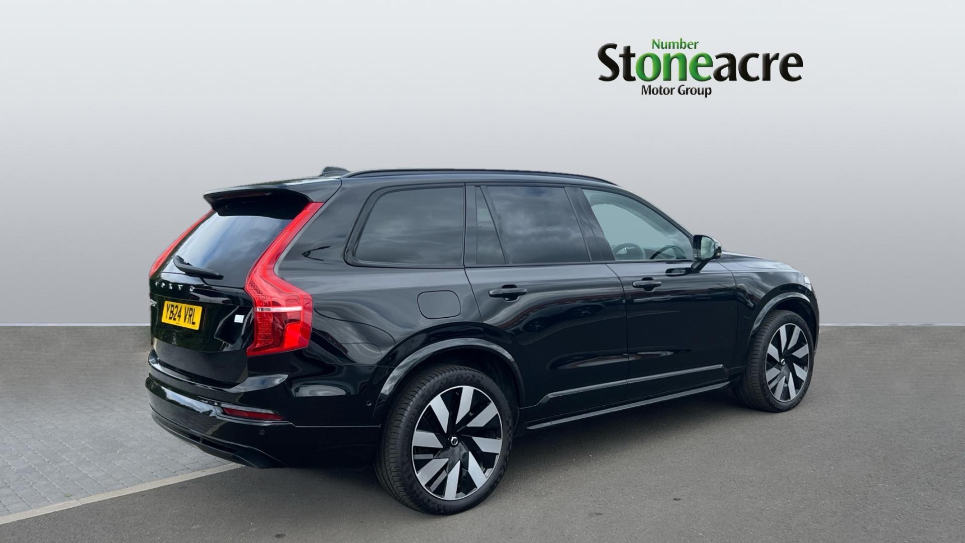 Volvo XC90 Image 2