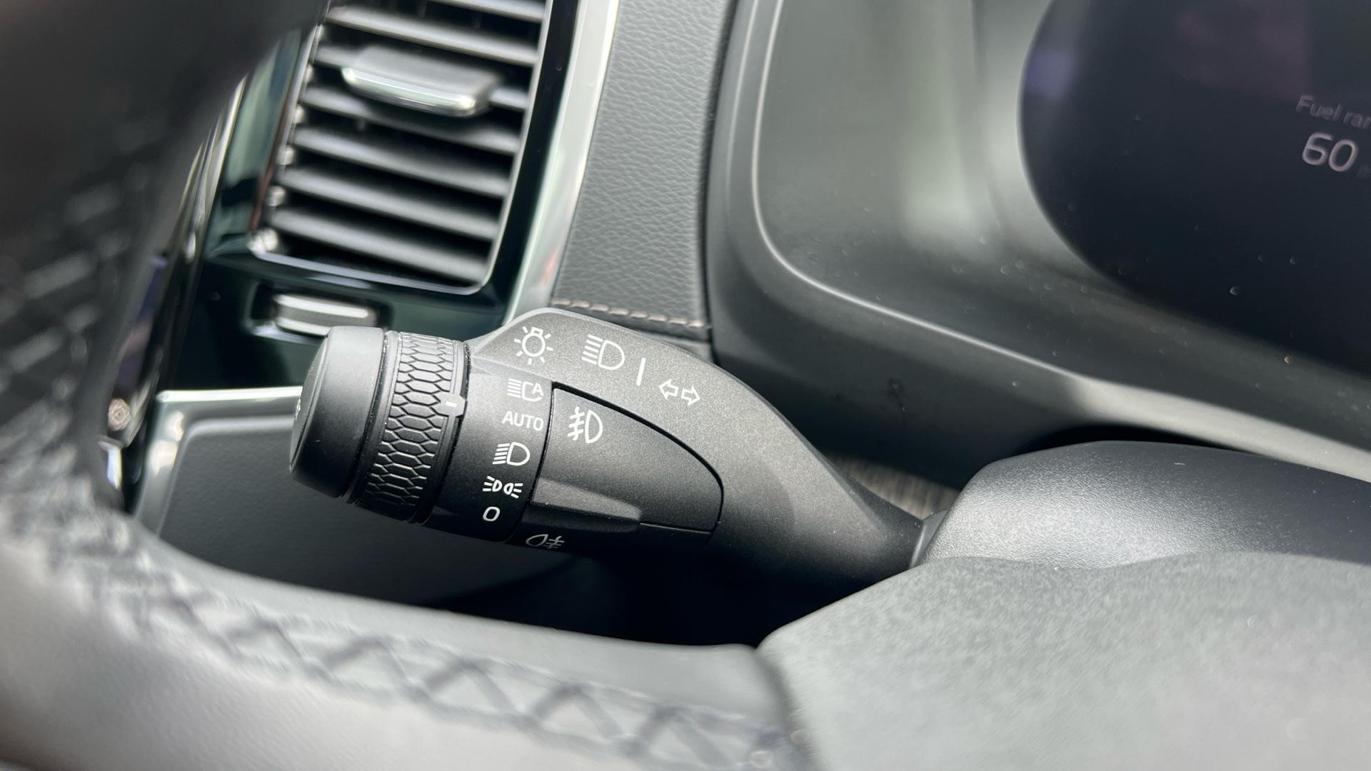 Volvo XC90 Image 20