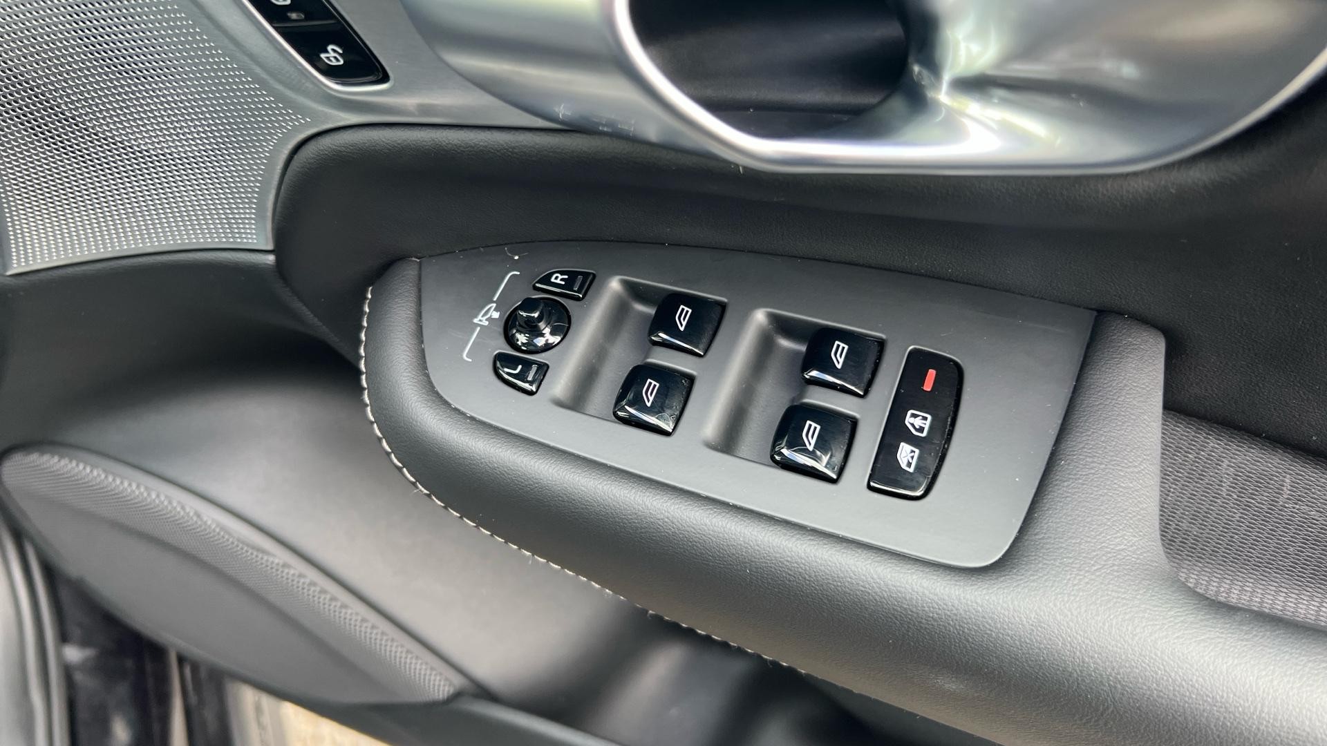 Volvo XC90 Image 24