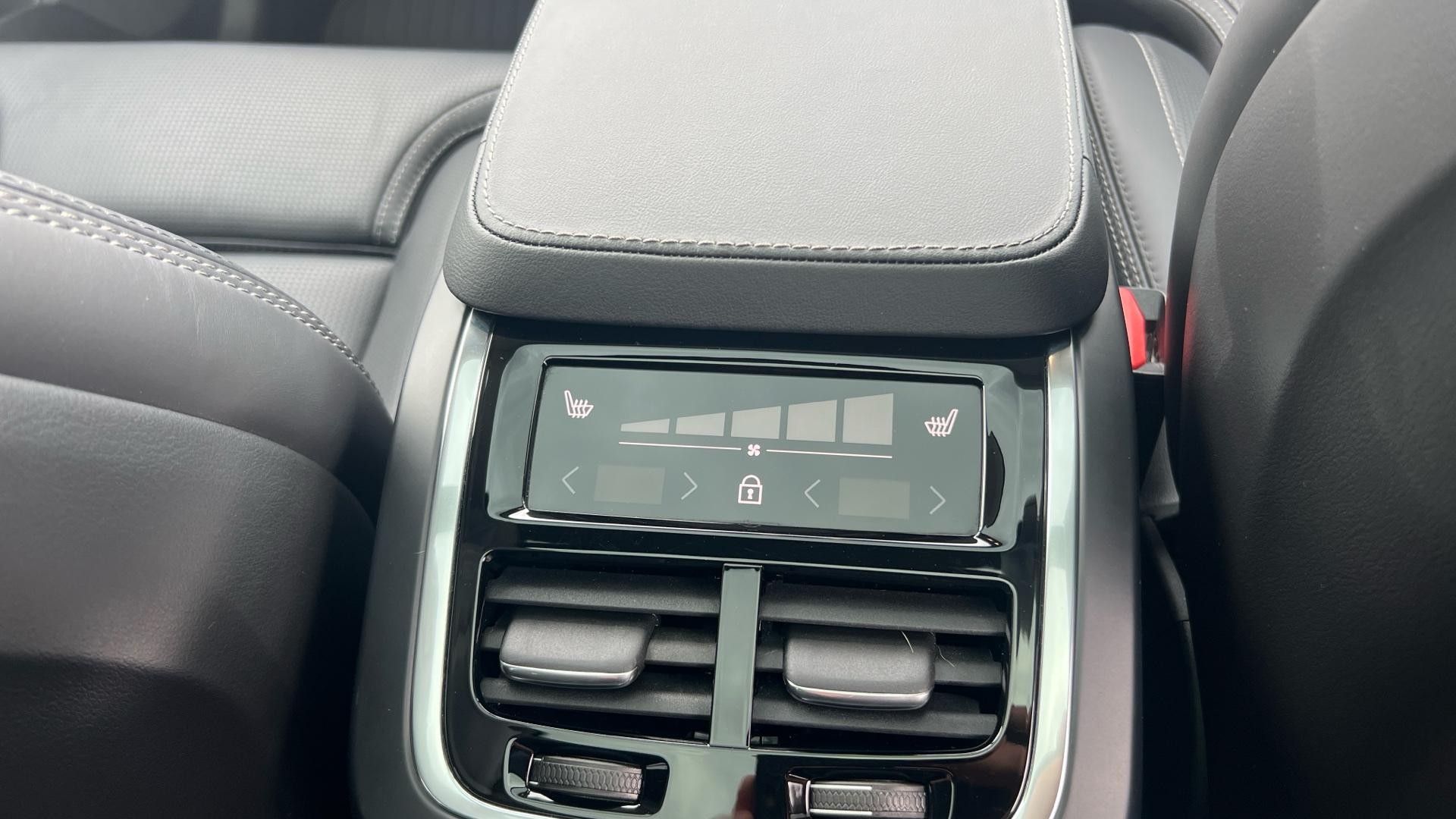 Volvo XC90 Image 60
