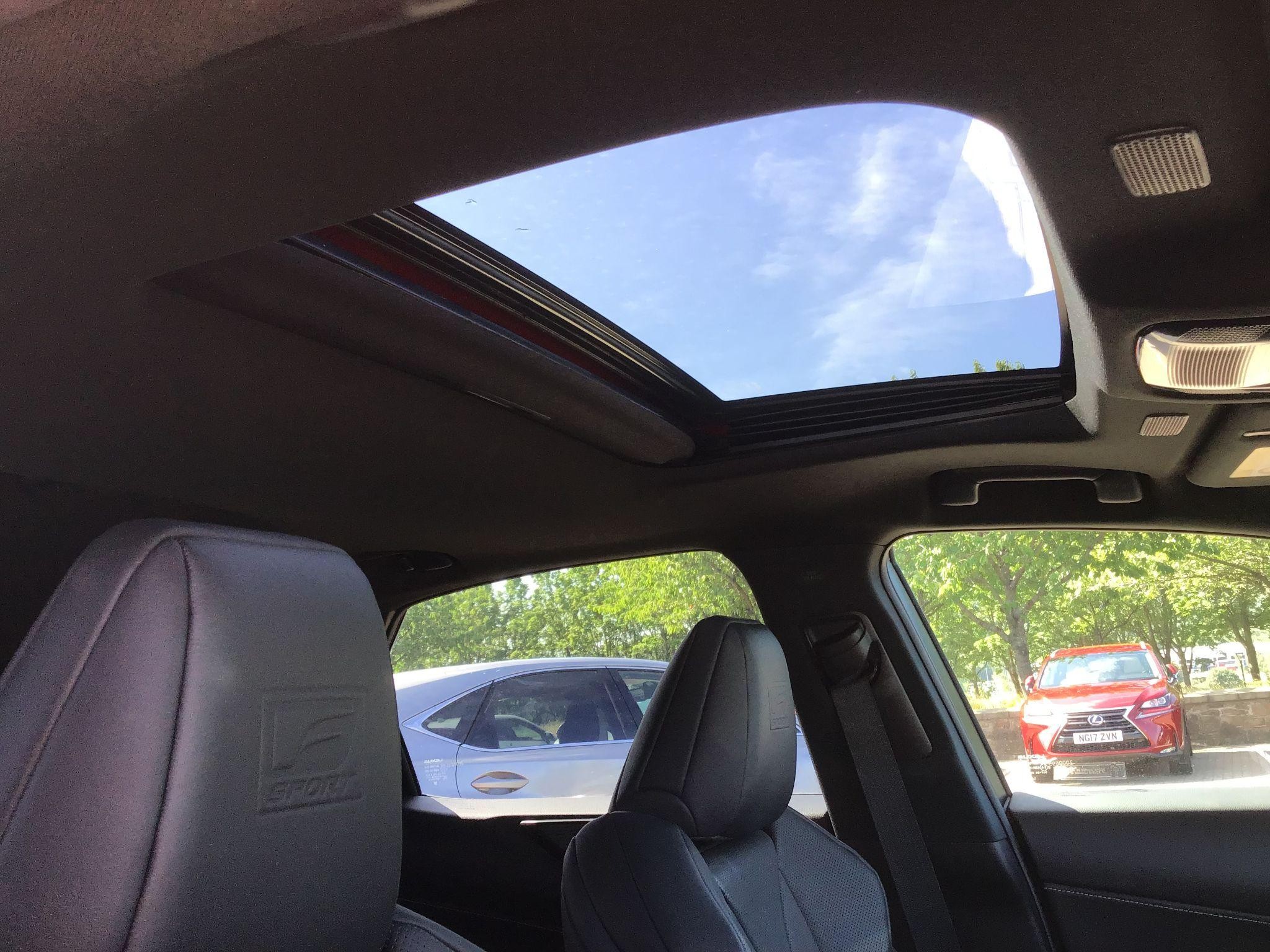 Lexus NX Image 16