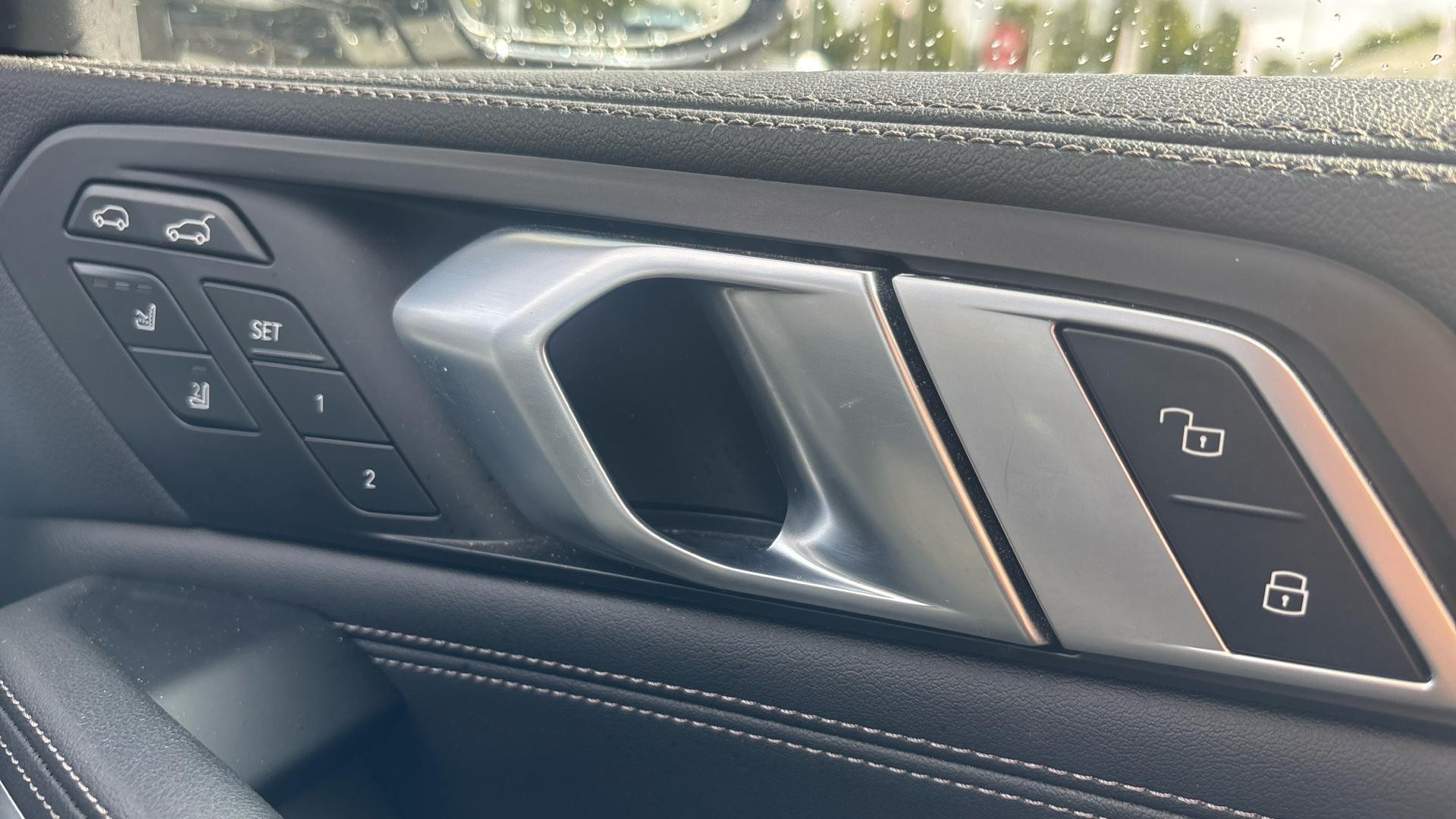 BMW X6 Image 19