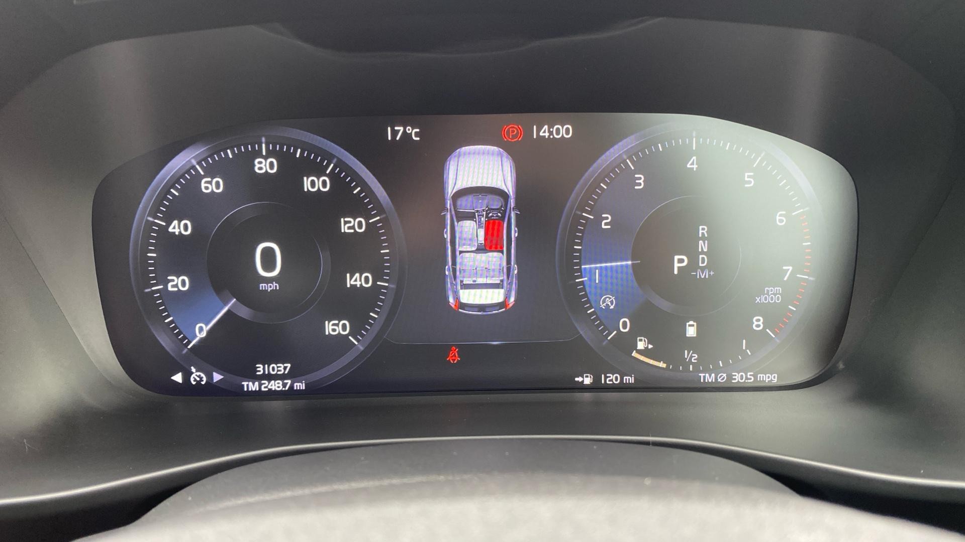 Volvo XC40 Image 11