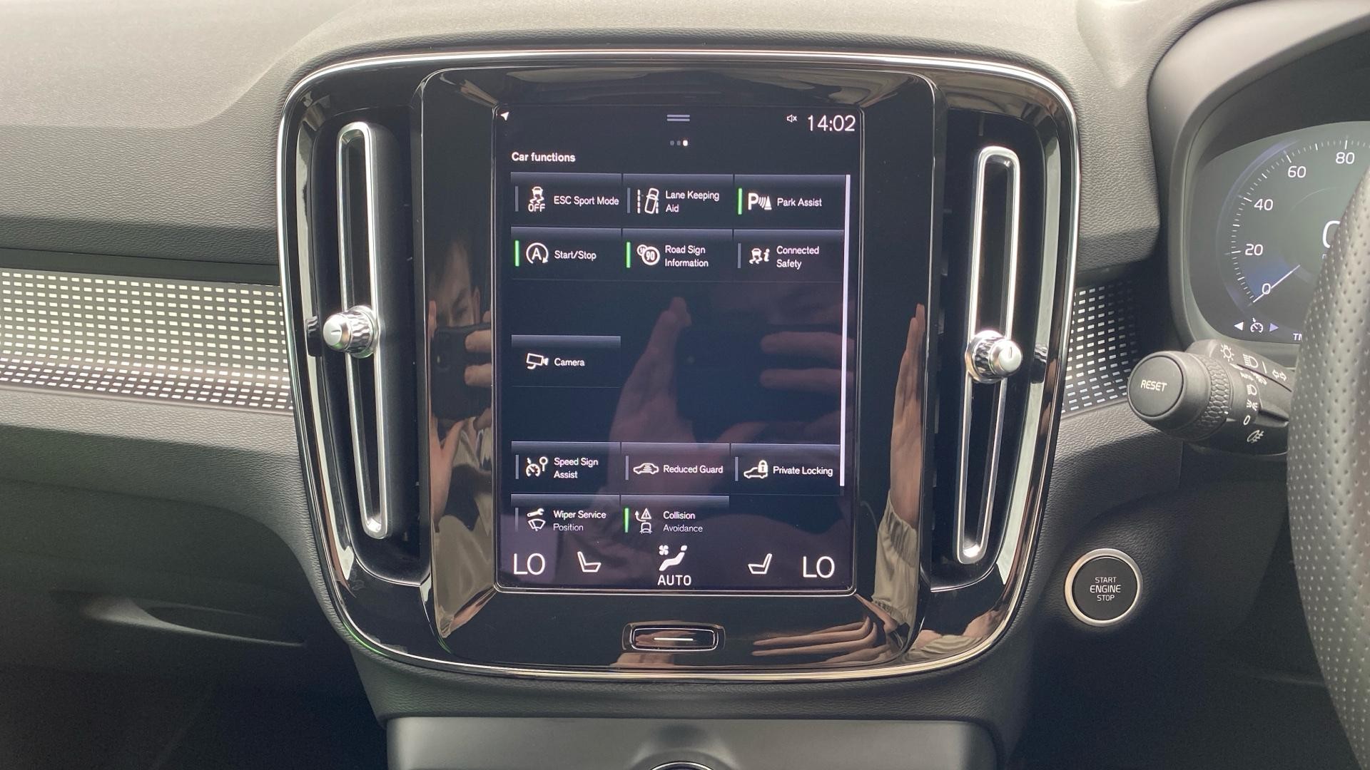 Volvo XC40 Image 16