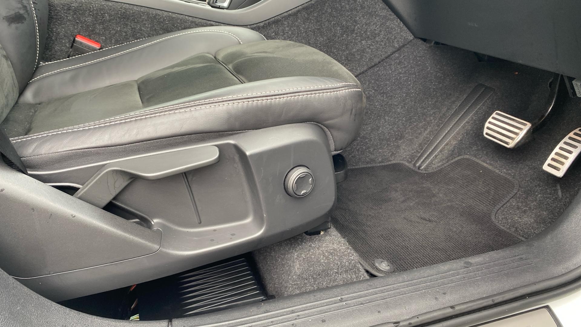 Volvo XC40 Image 28