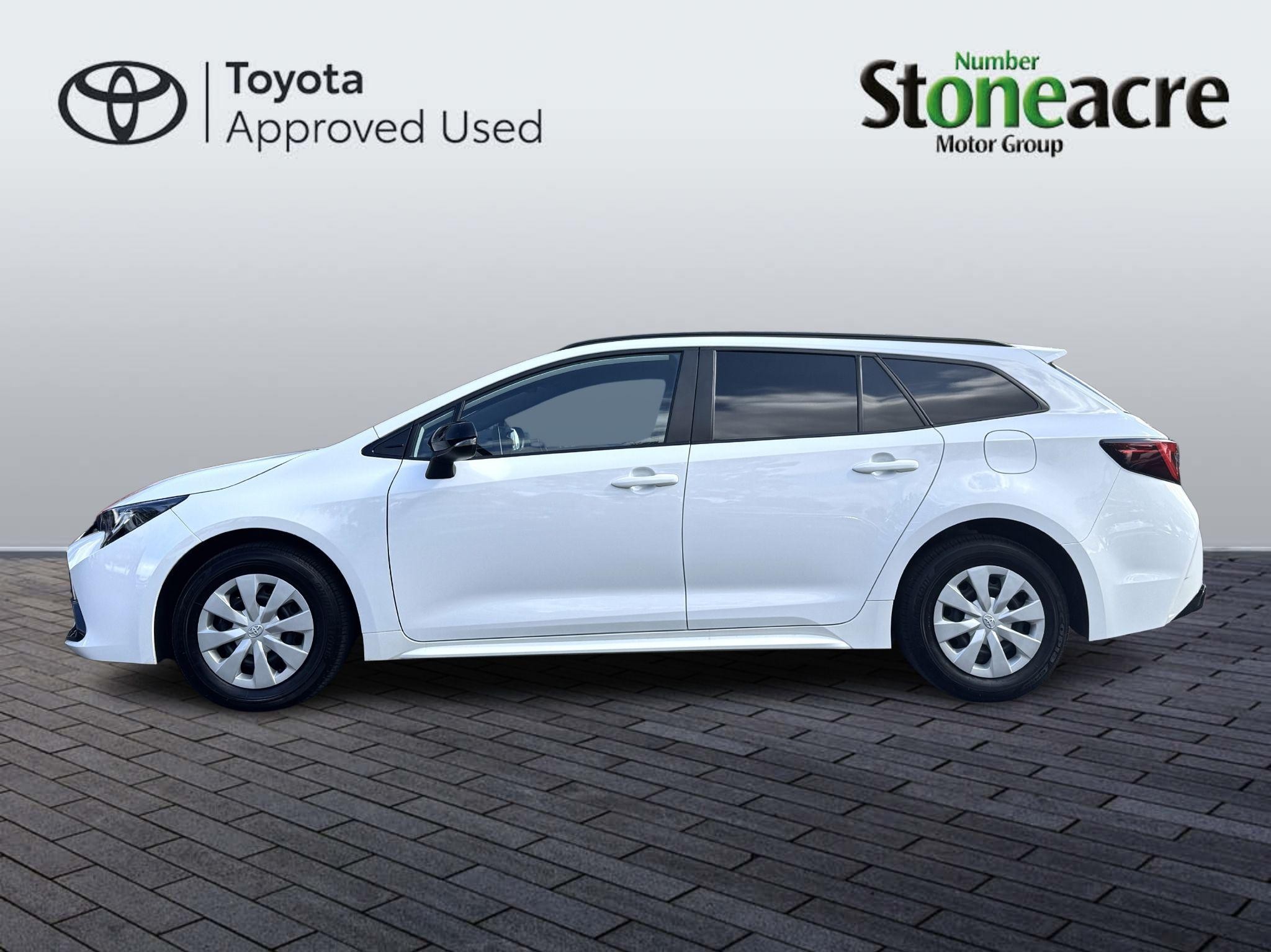 Toyota Corolla Commercial Image 8