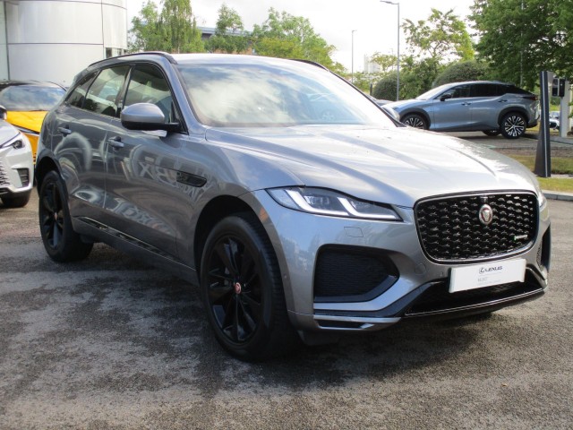 Jaguar F-Pace 2.0 P250i R-Dynamic SE Auto AWD Euro 6 (s/s) 5dr YL71KMY Image 1