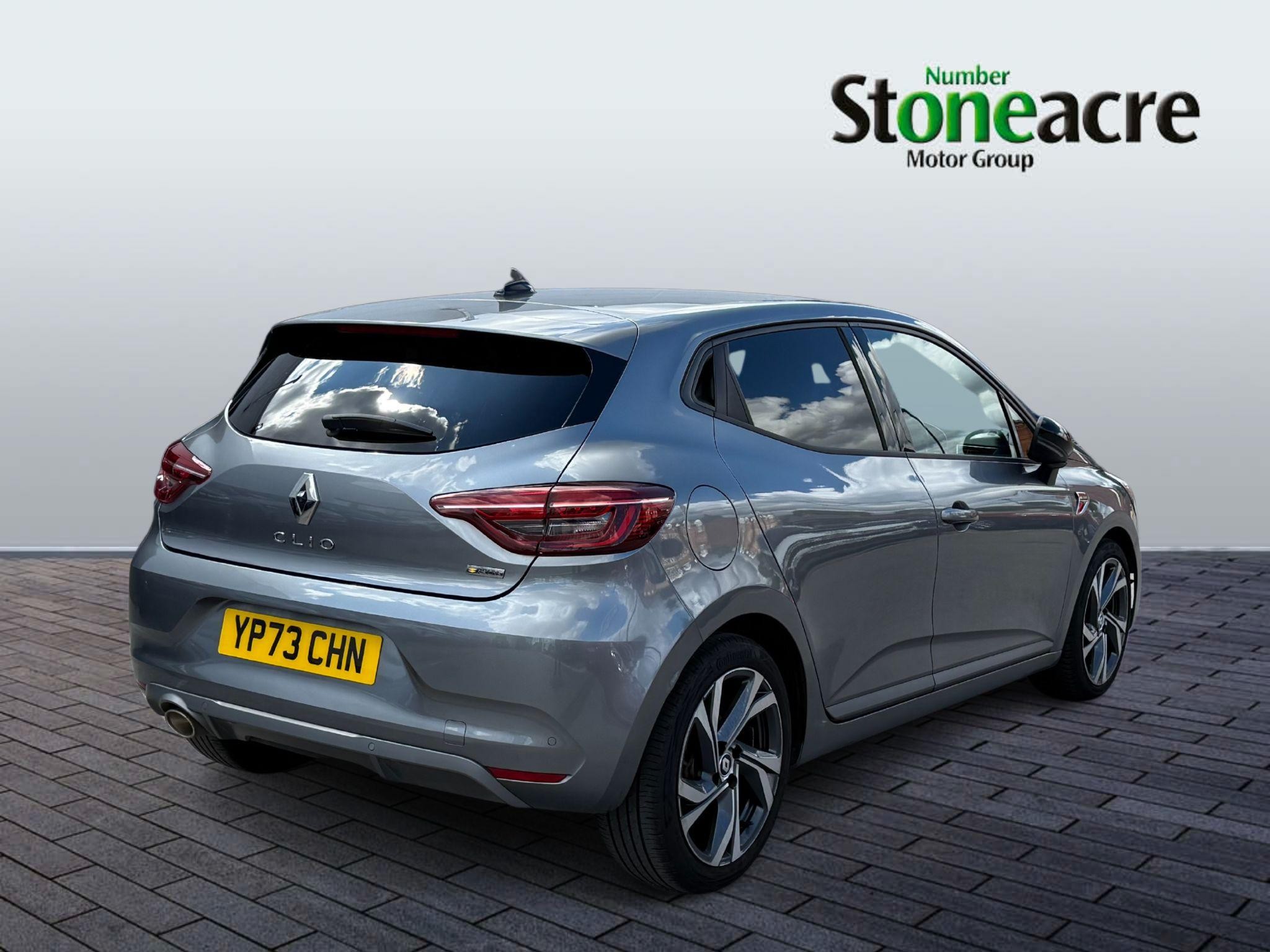 Renault Clio Image 2