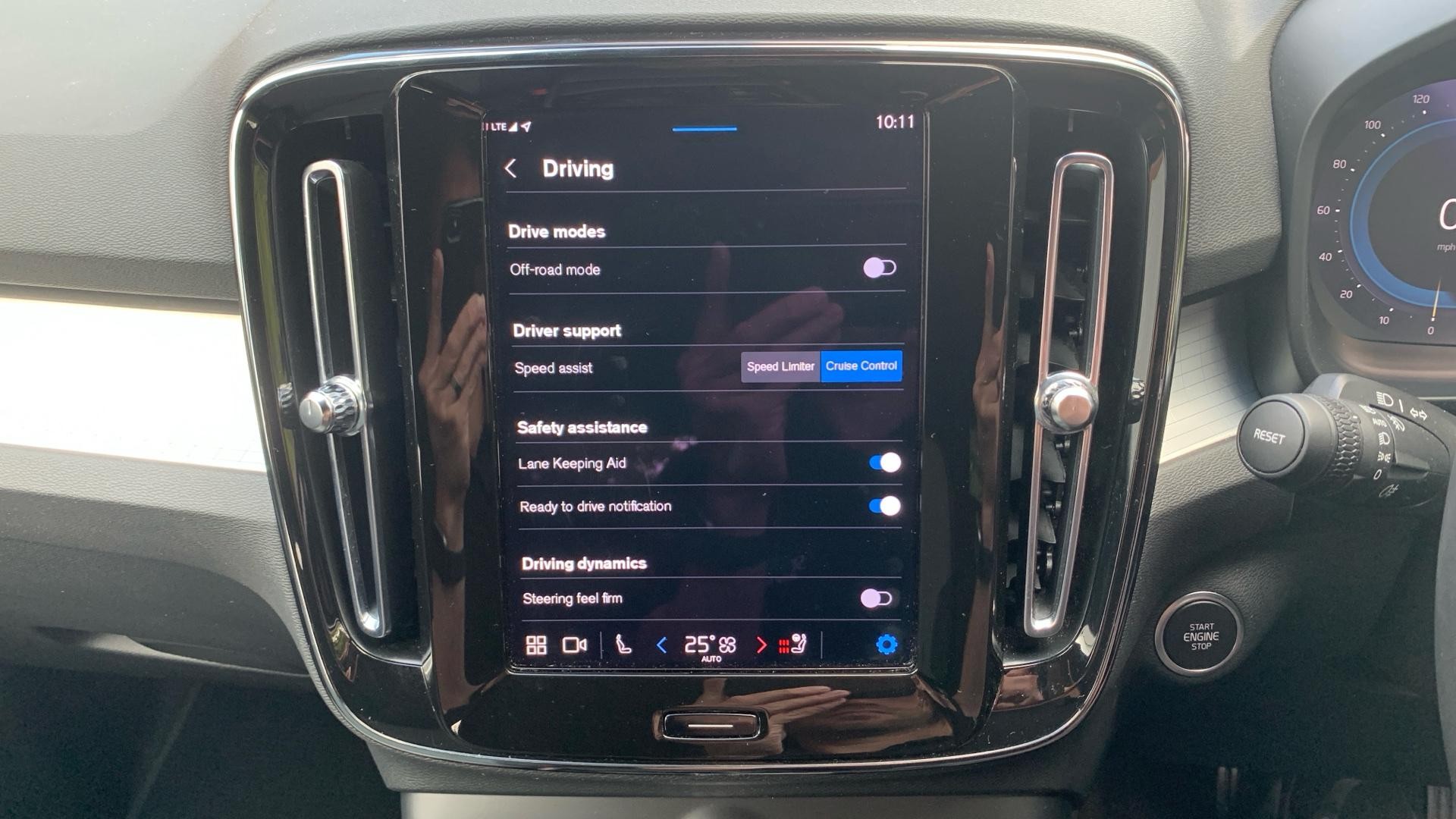 Volvo XC40 Image 17