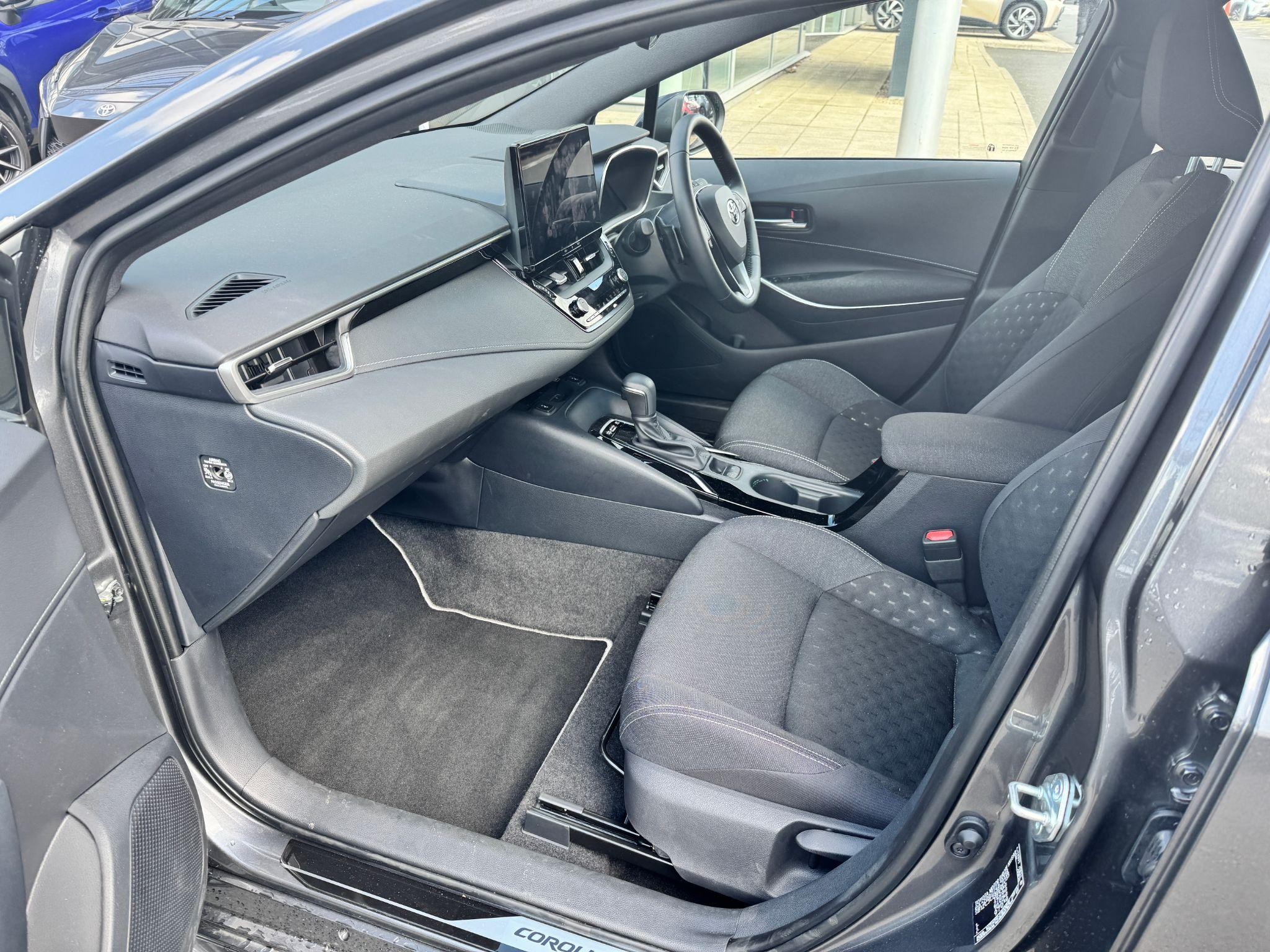 Toyota Corolla Image 15