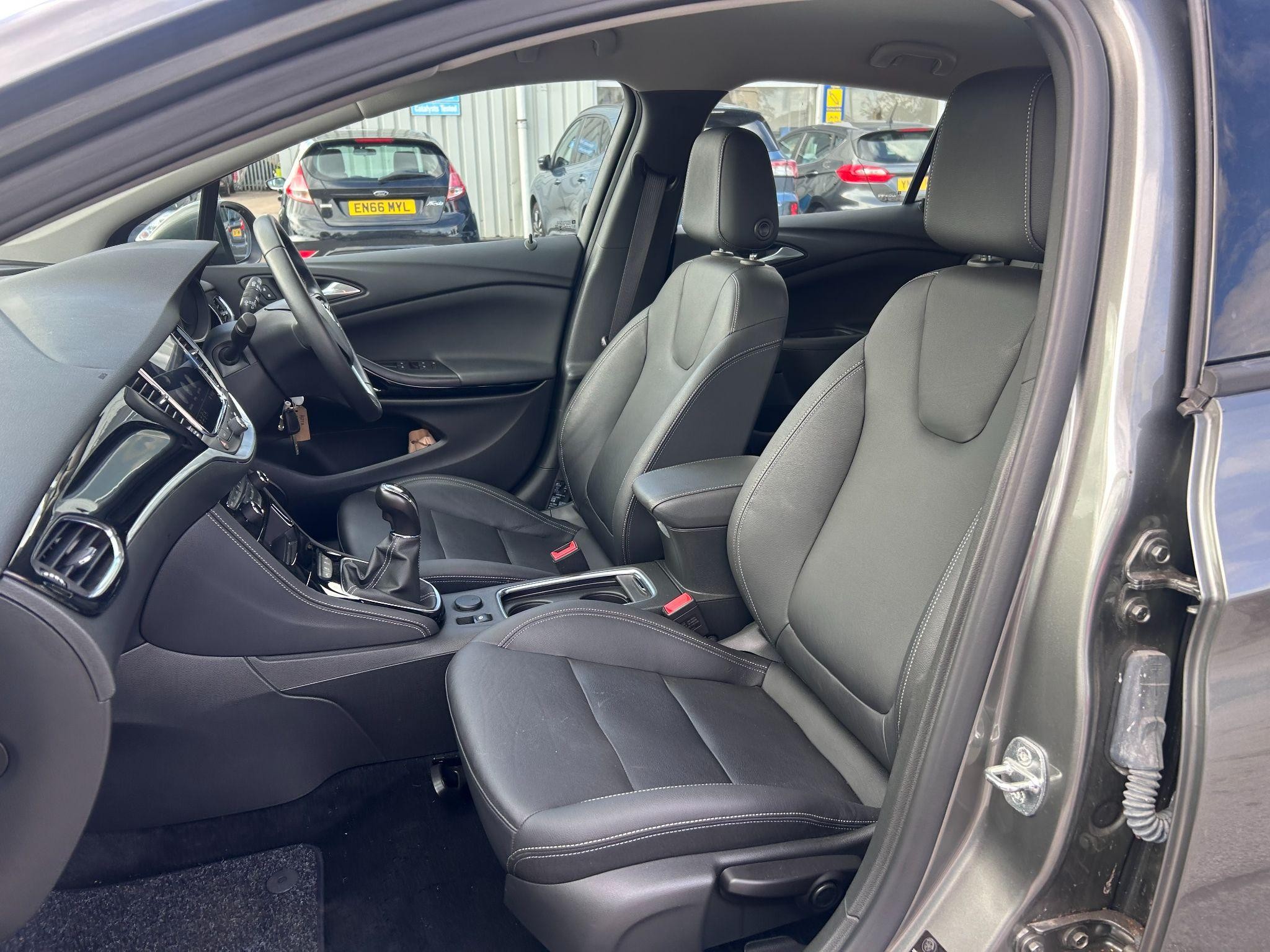 Vauxhall Astra Image 20