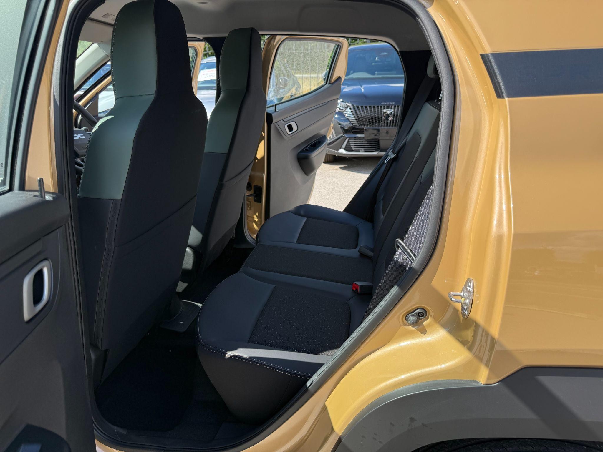 Dacia Spring Image 12
