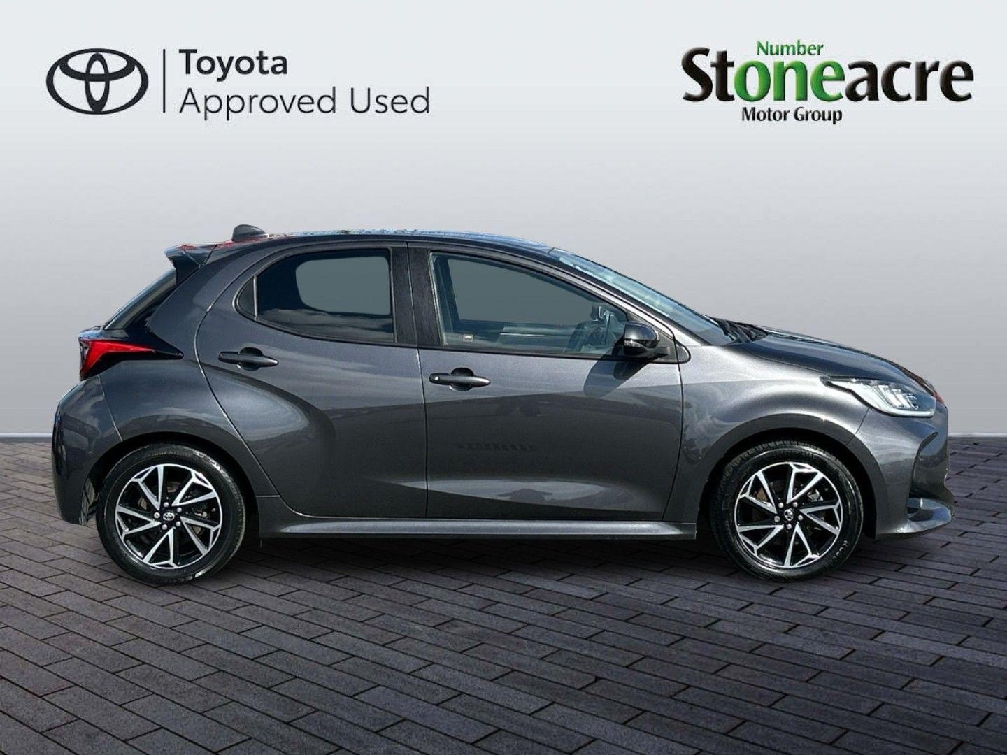 Toyota Yaris Image 4