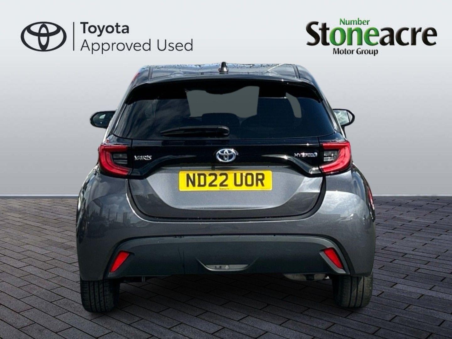 Toyota Yaris Image 6