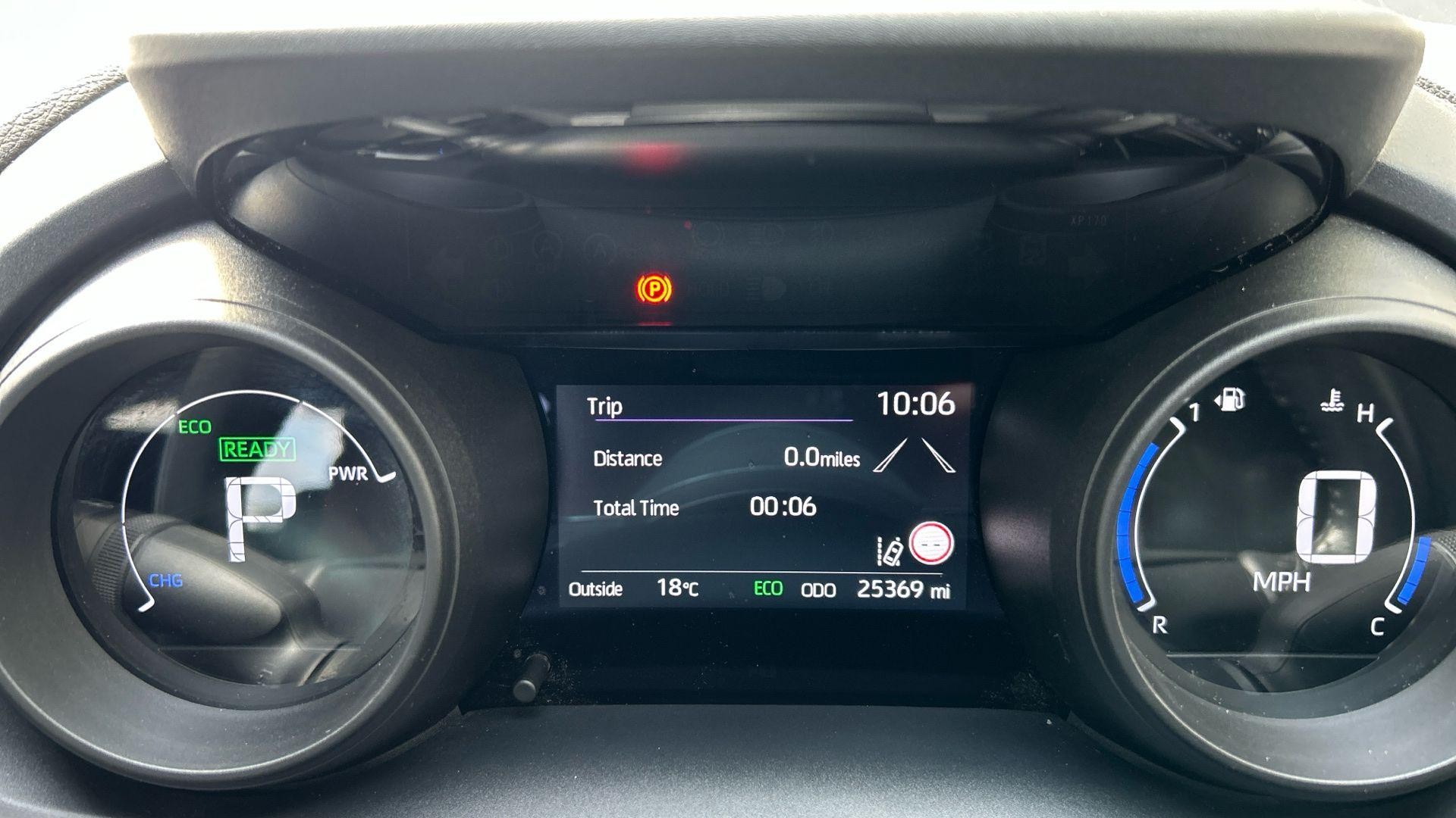 Toyota Yaris Image 15