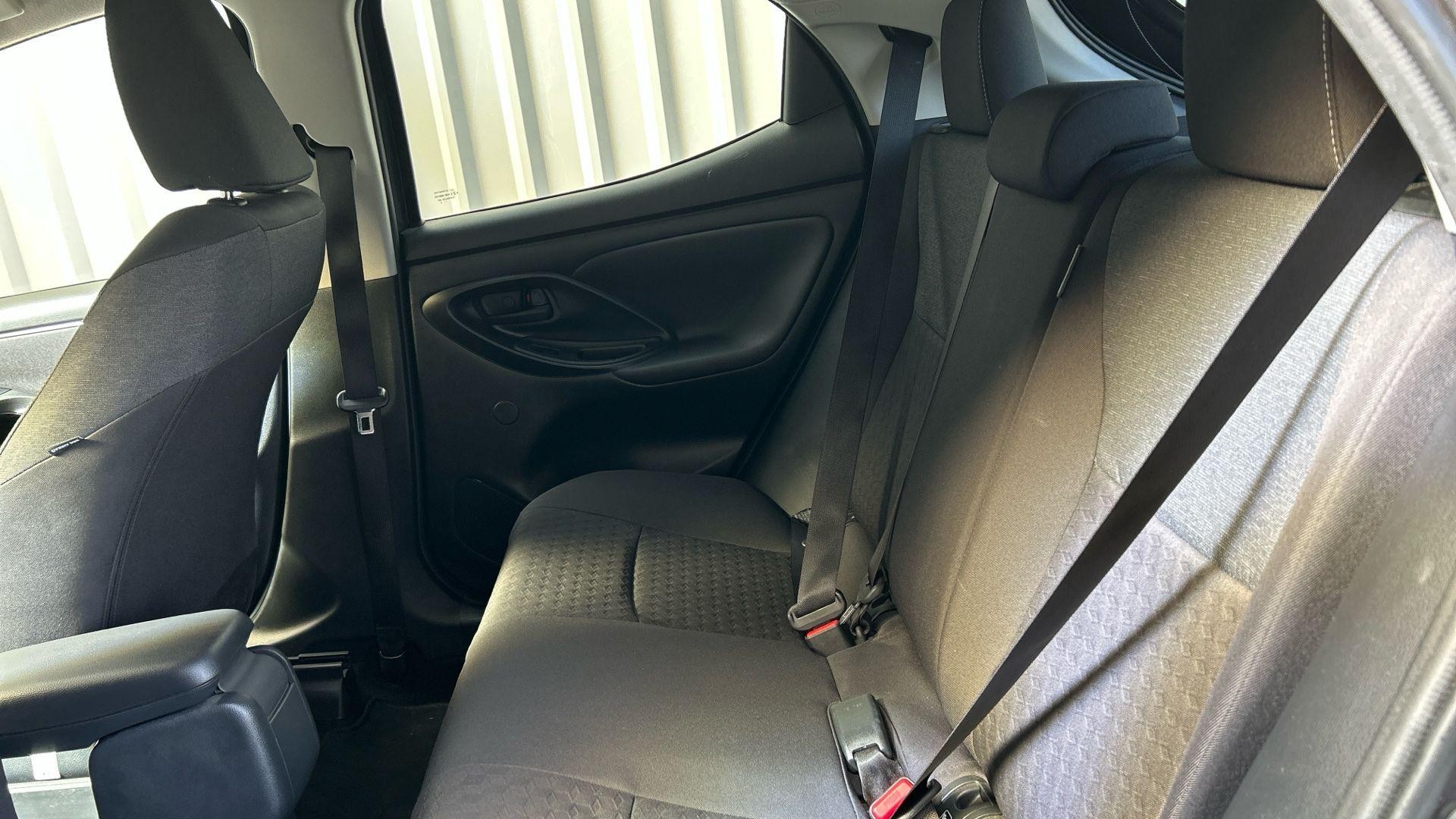 Toyota Yaris Image 19