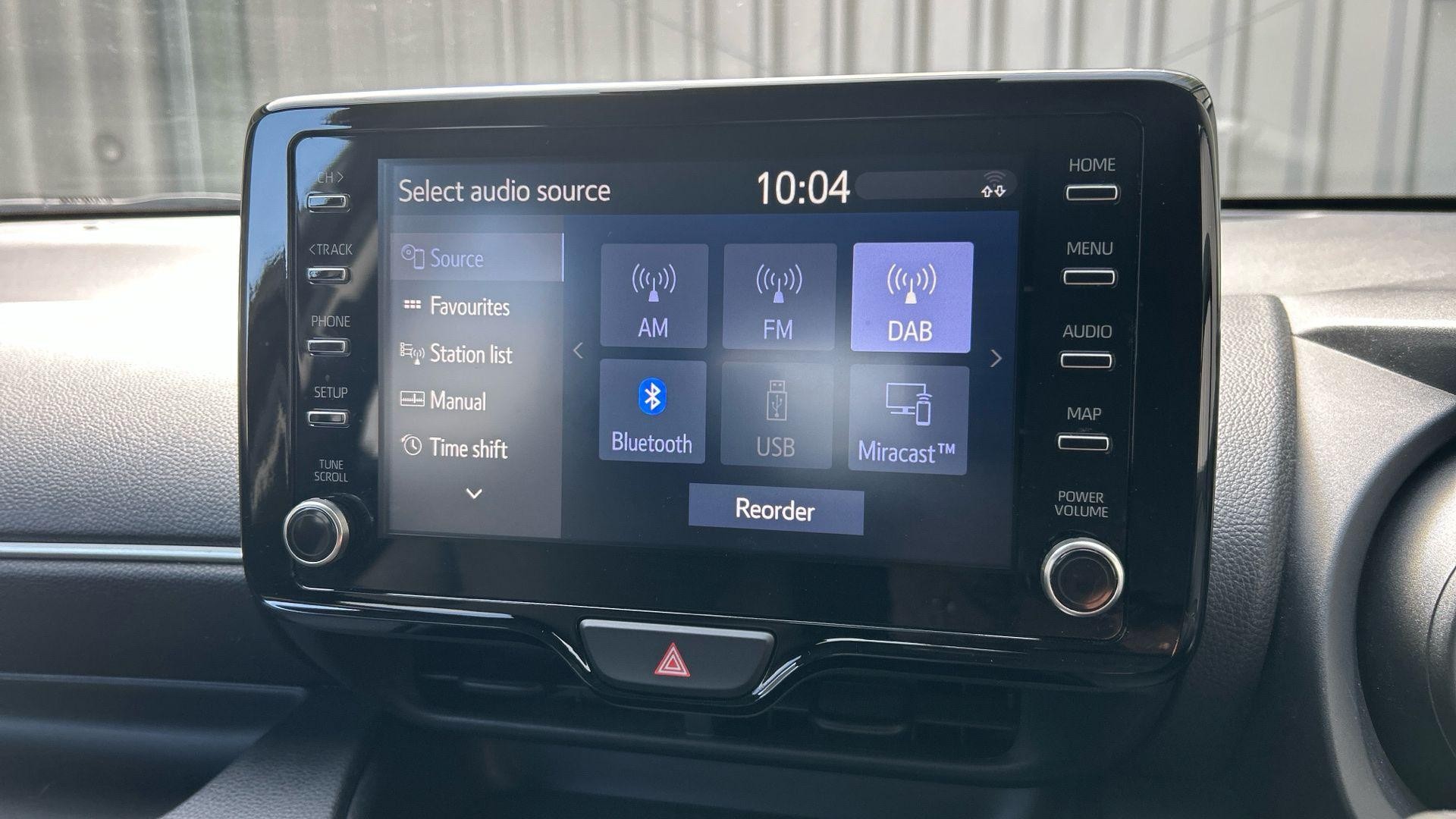 Toyota Yaris Image 25