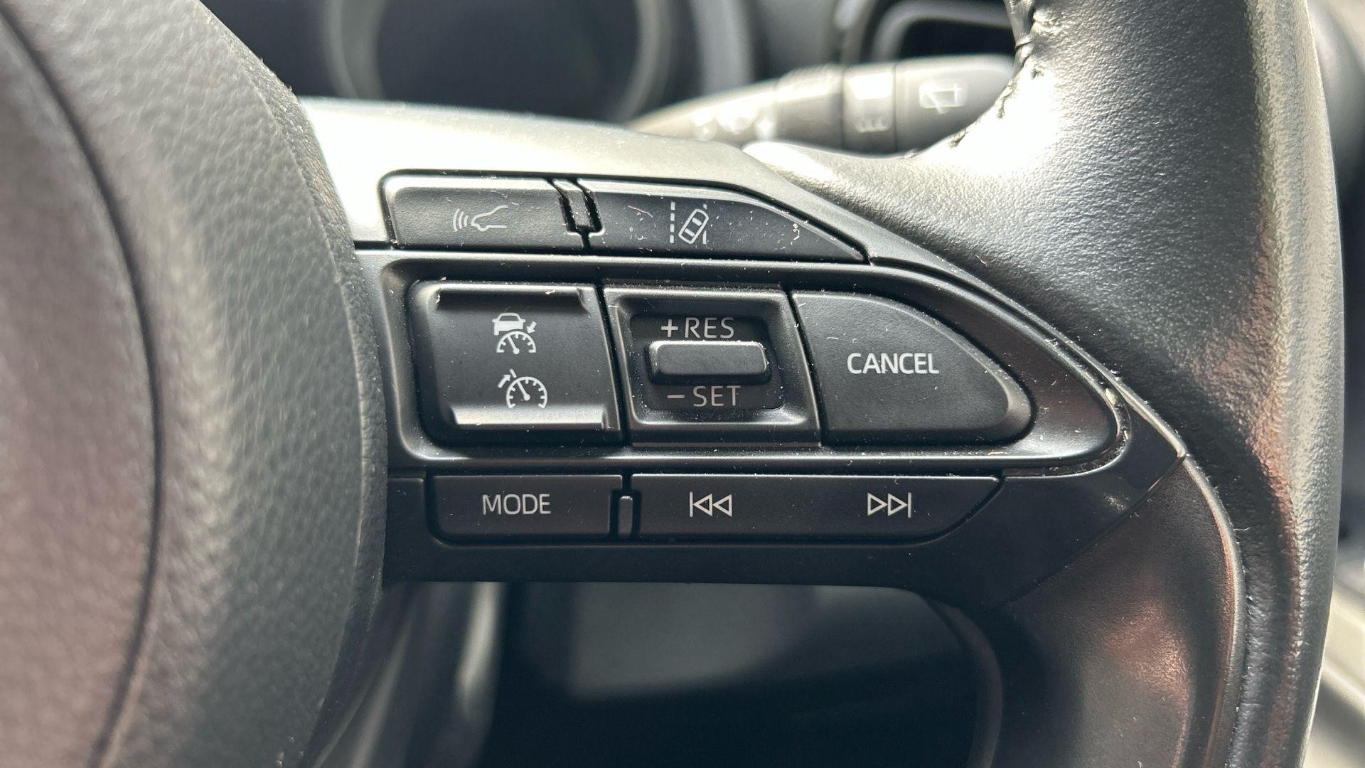 Toyota Yaris Image 35