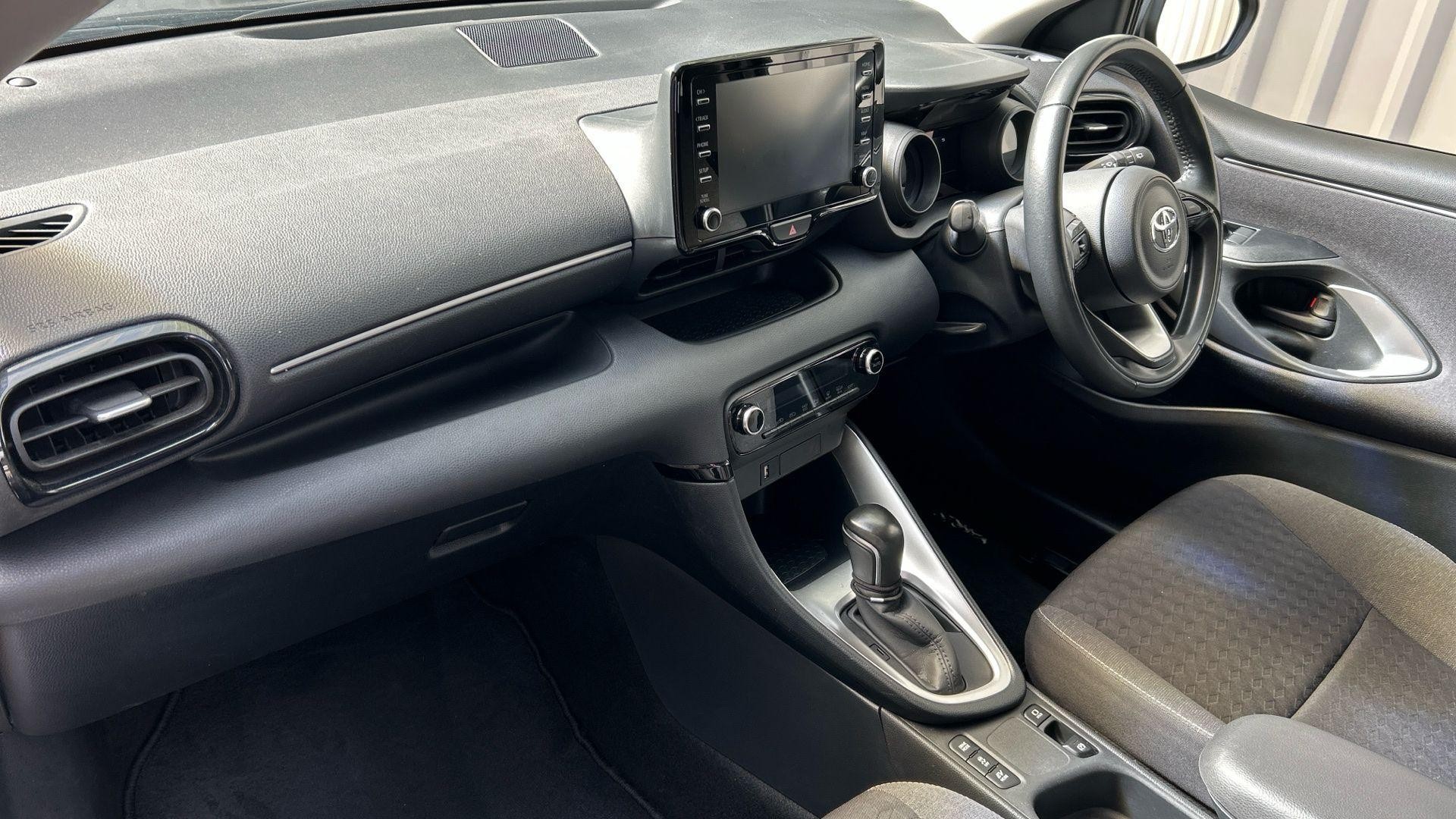 Toyota Yaris Image 37